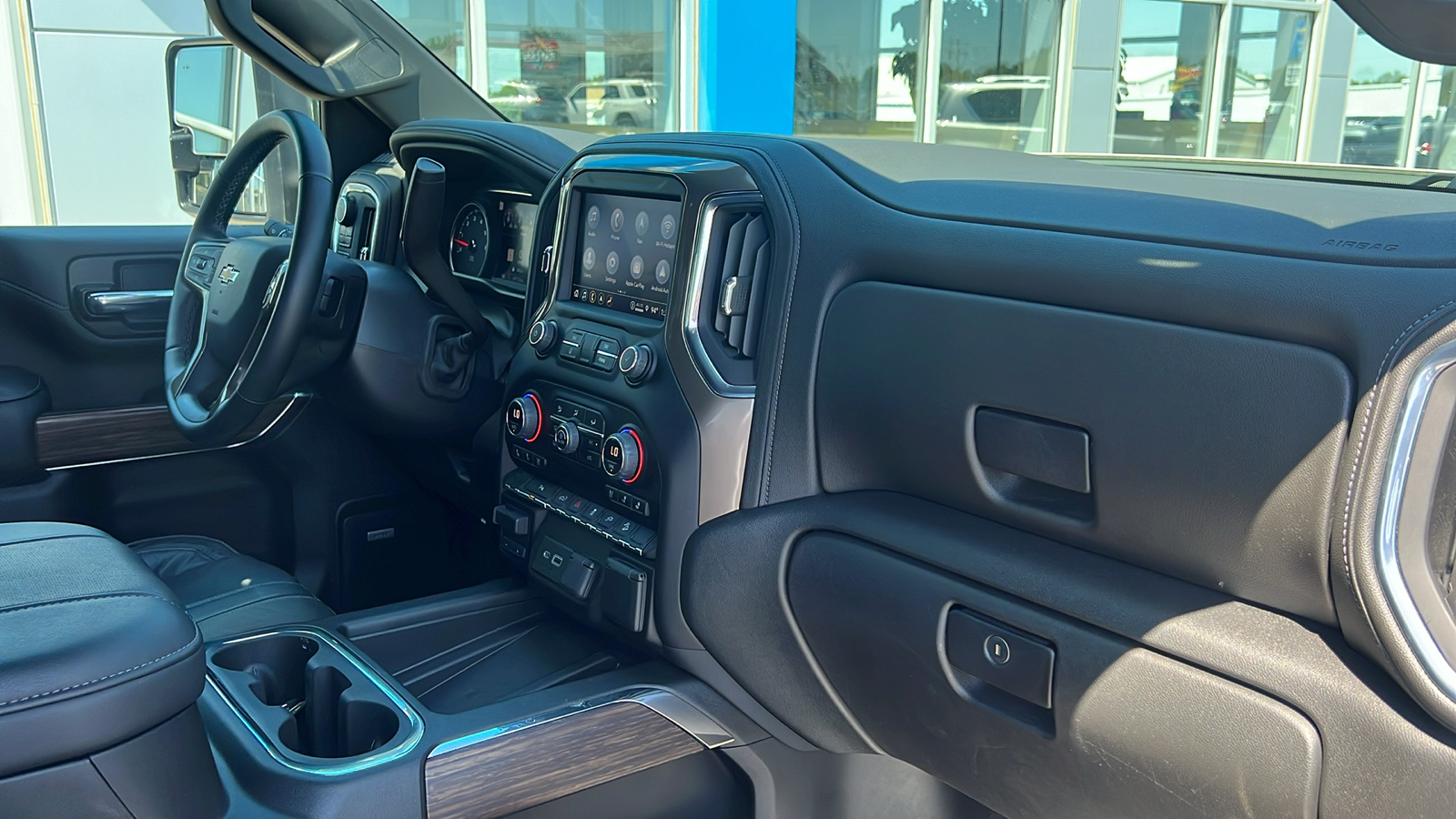 2023 Chevrolet Silverado 2500HD High Country 9