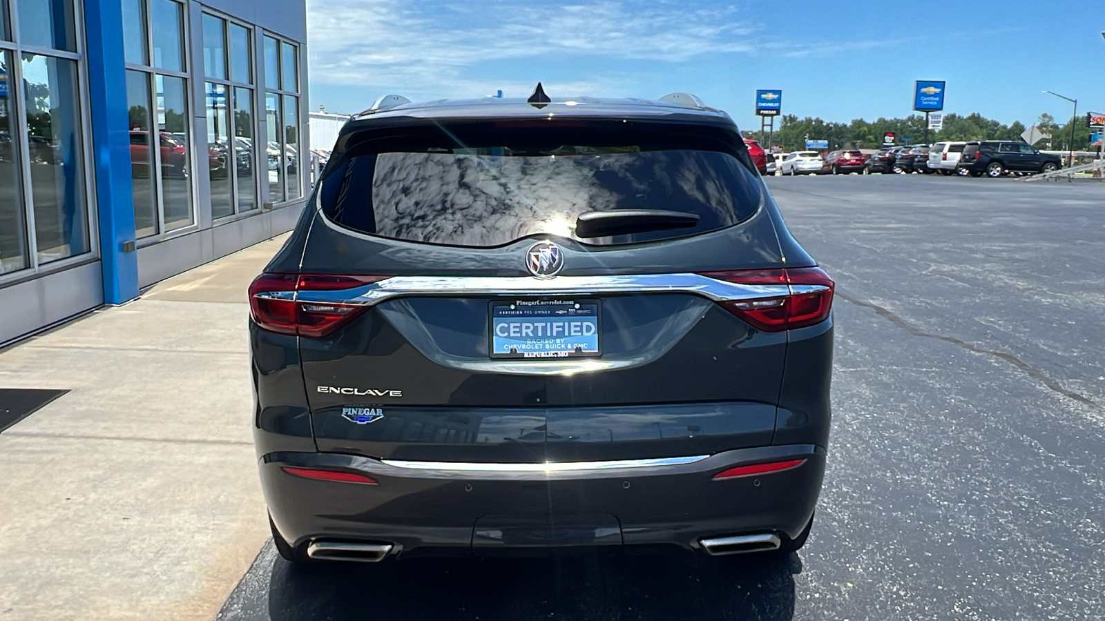 2021 Buick Enclave Essence 32