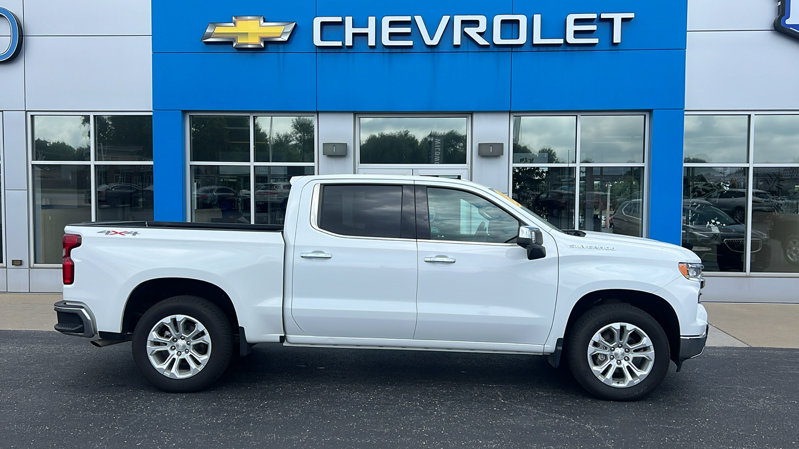 2023 Chevrolet Silverado 1500 LTZ 1