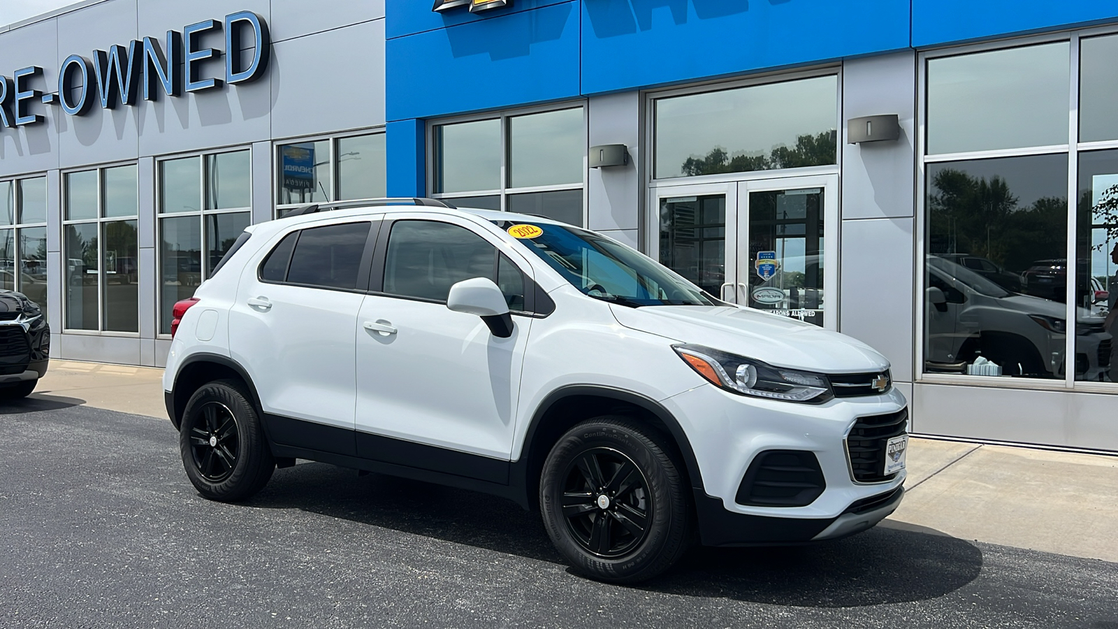 2022 Chevrolet Trax LT 2