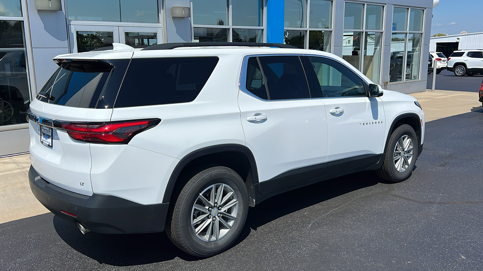 2022 Chevrolet Traverse LT 13