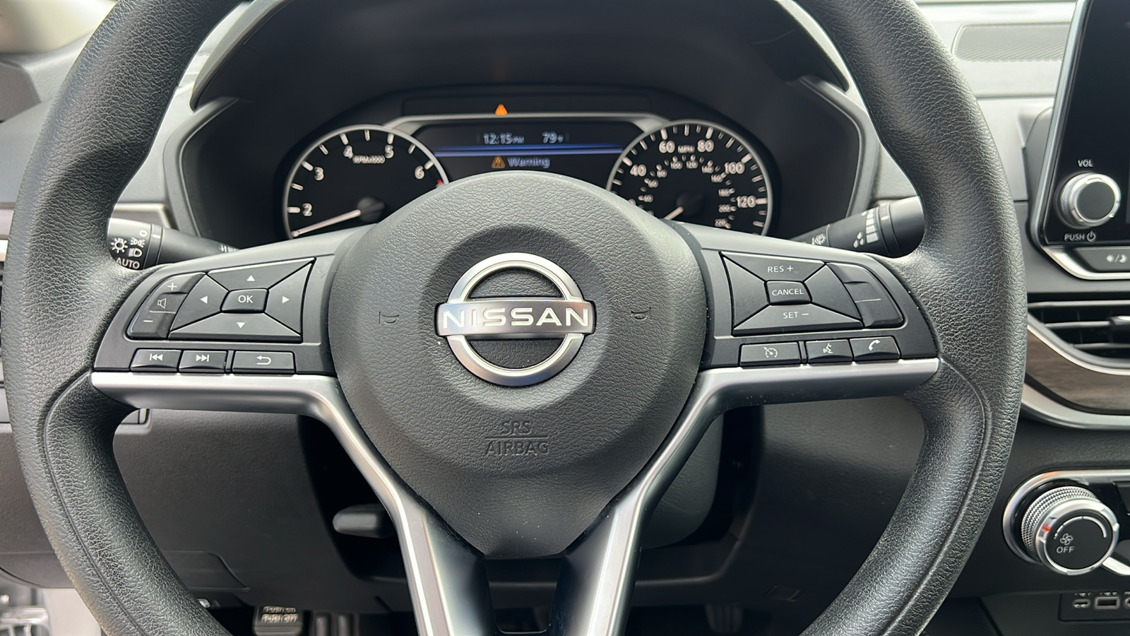 2023 Nissan Altima 2.5 SV 17