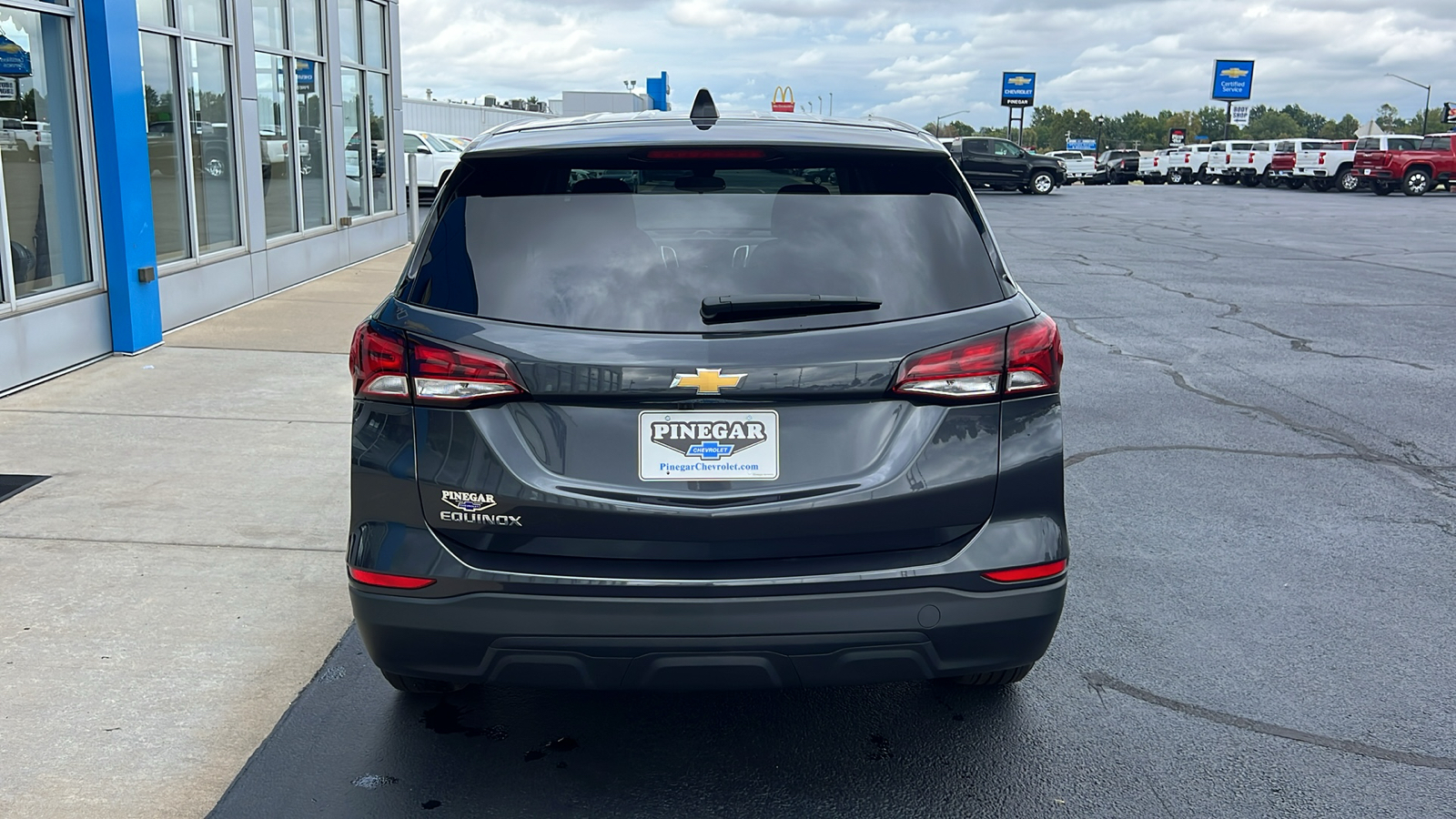 2022 Chevrolet Equinox LS 25