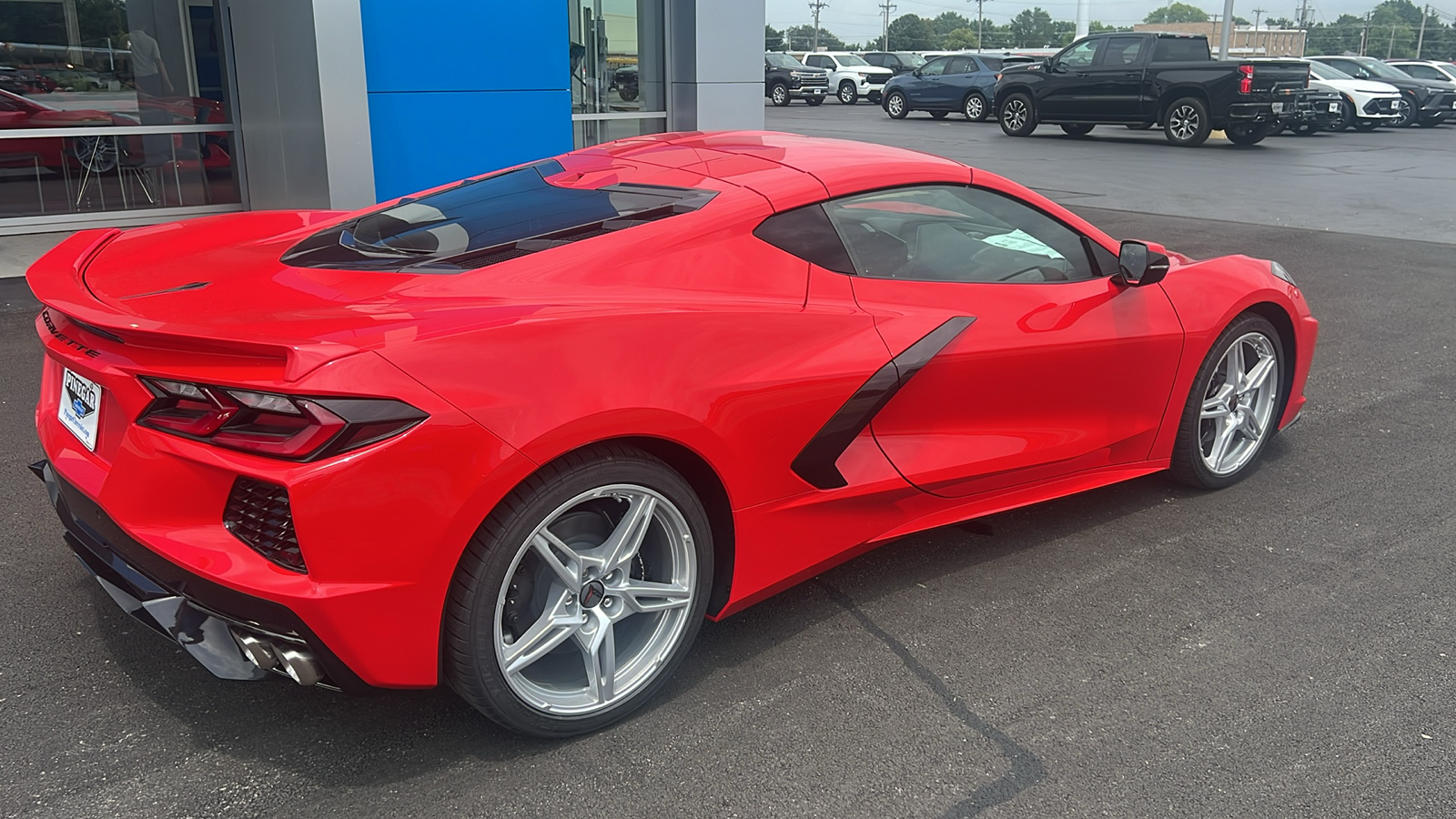 2024 Chevrolet Corvette Stingray 8