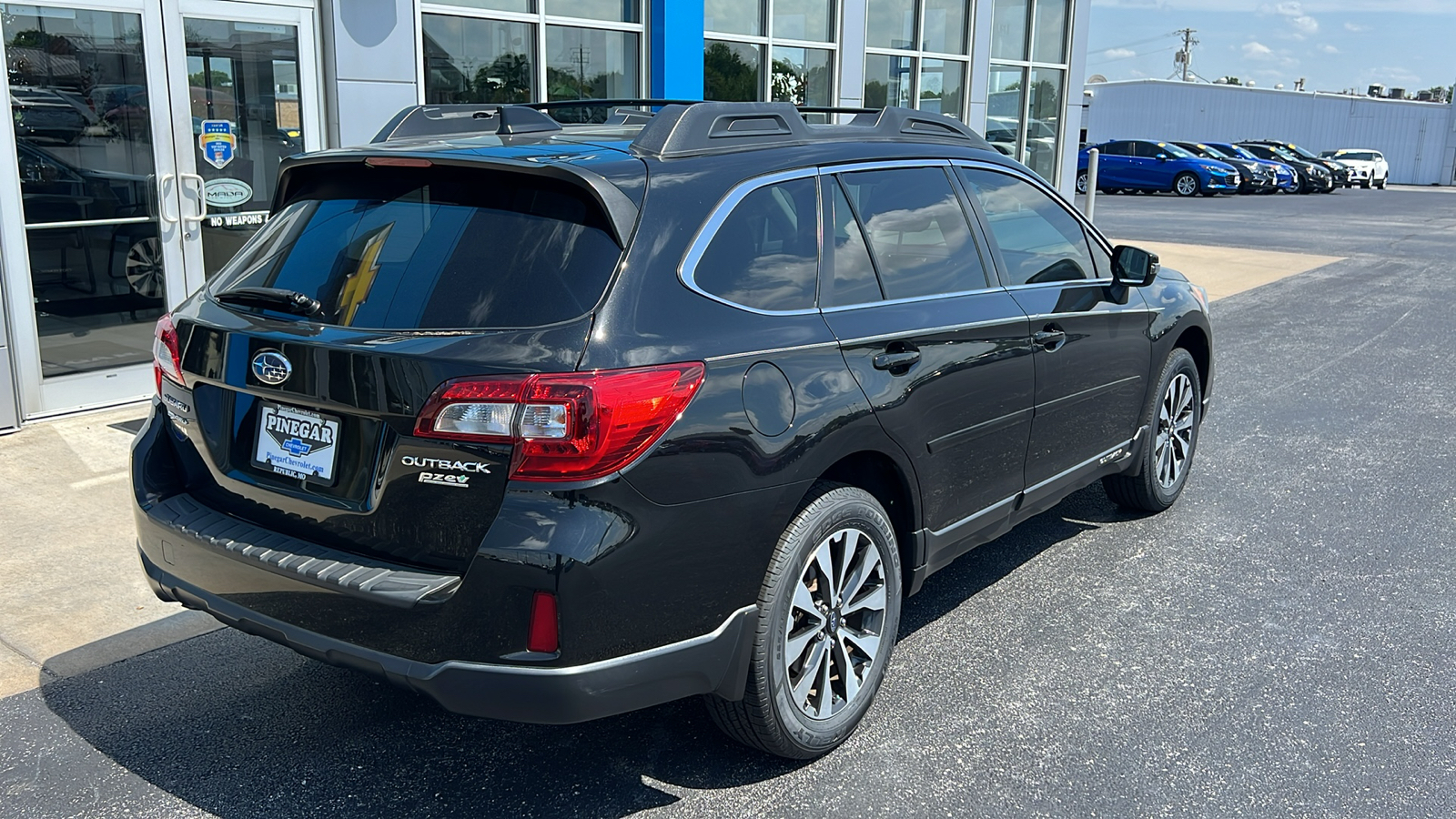 2016 Subaru Outback 2.5i Limited 14
