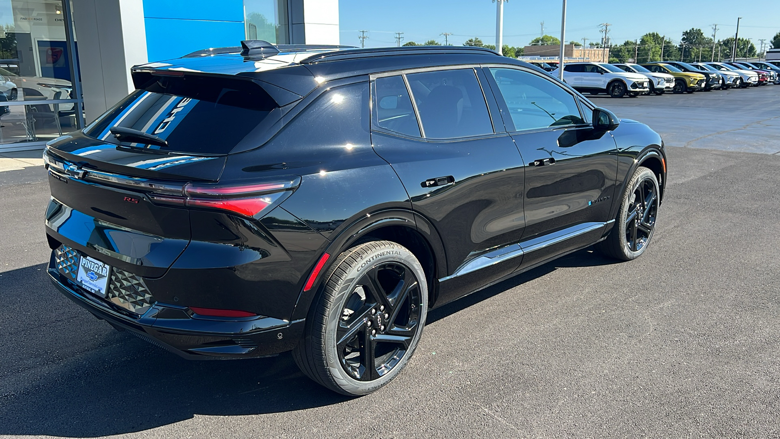 2024 Chevrolet Equinox EV RS 11