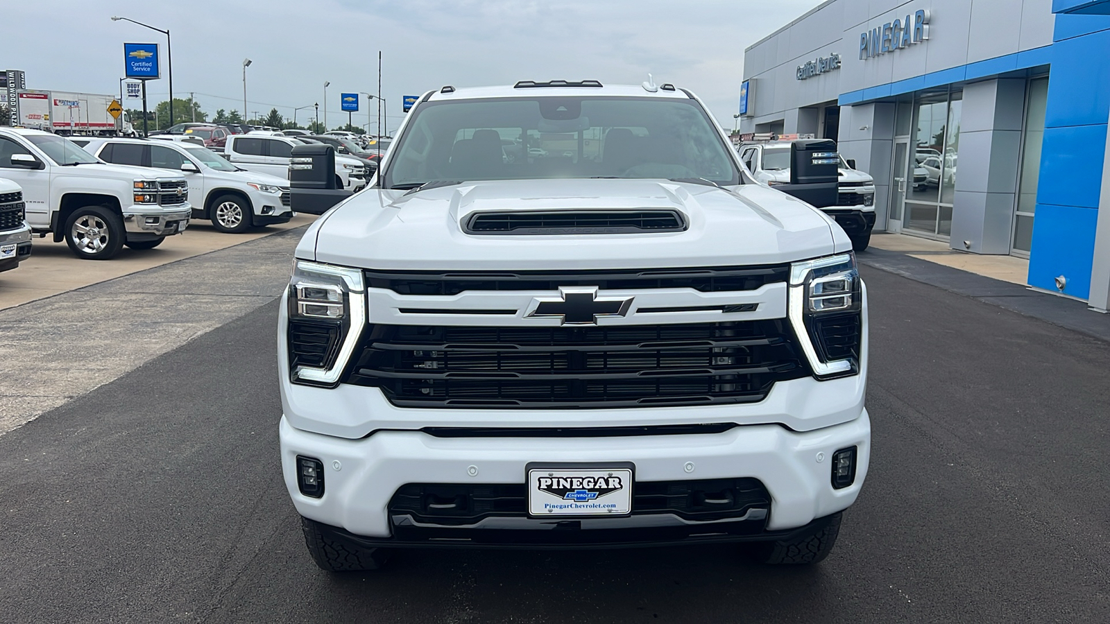 2024 Chevrolet Silverado 2500HD LTZ 2