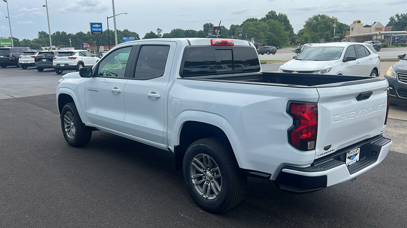 2024 Chevrolet Colorado LT 13