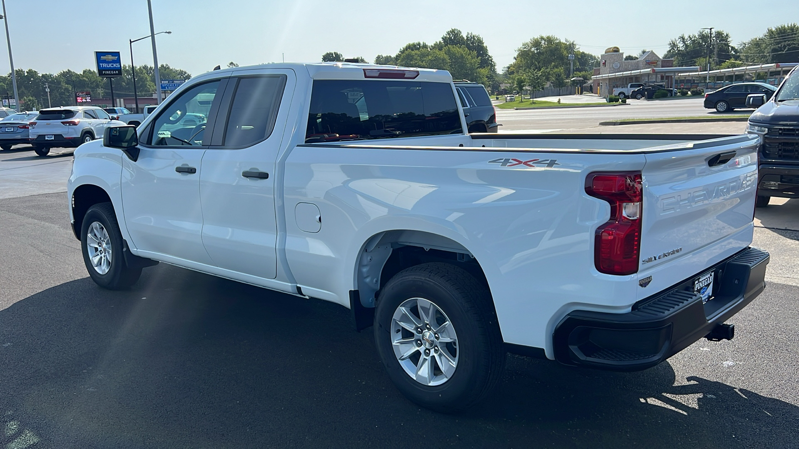 2024 Chevrolet Silverado 1500 WT 12