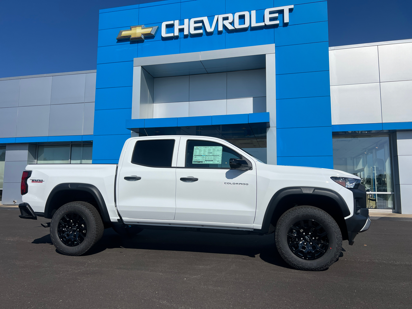 2024 Chevrolet Colorado Trail Boss 1