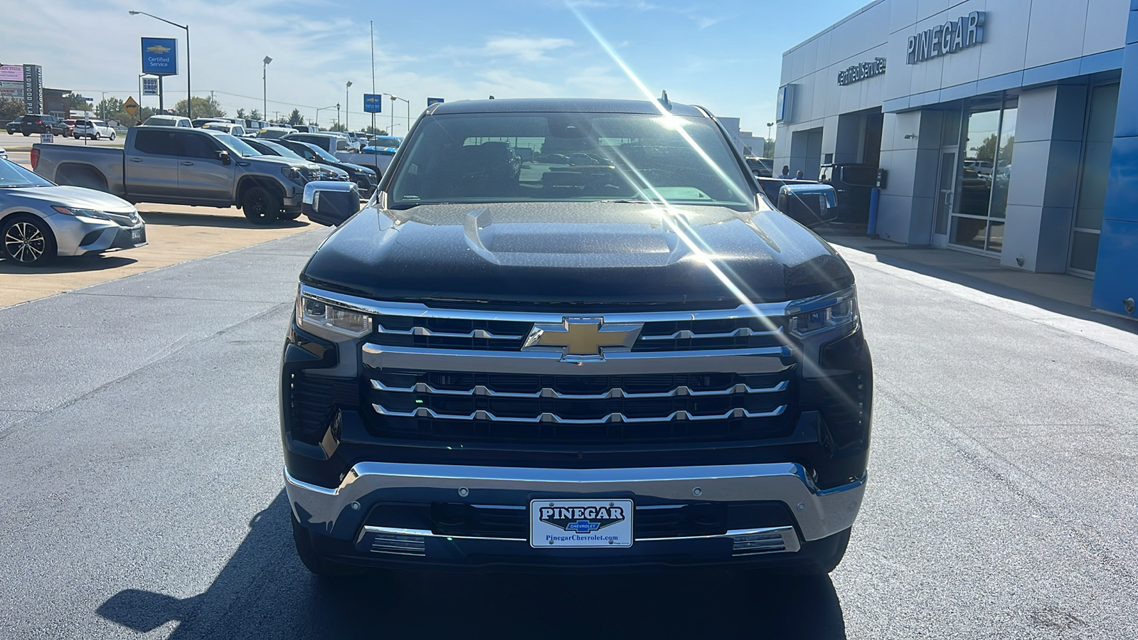 2024 Chevrolet Silverado 1500 LTZ 2