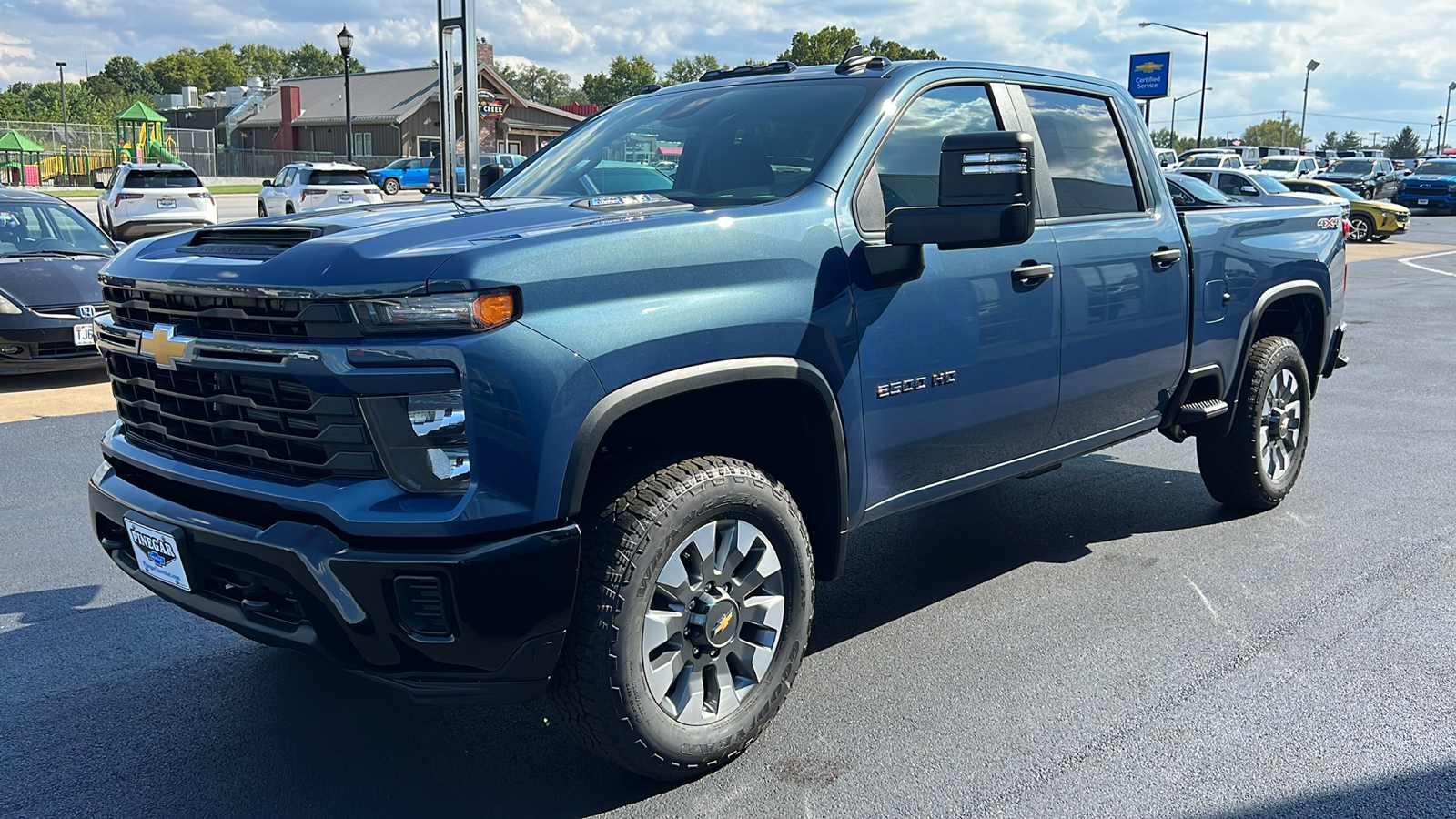 2024 Chevrolet Silverado 2500HD Custom 3