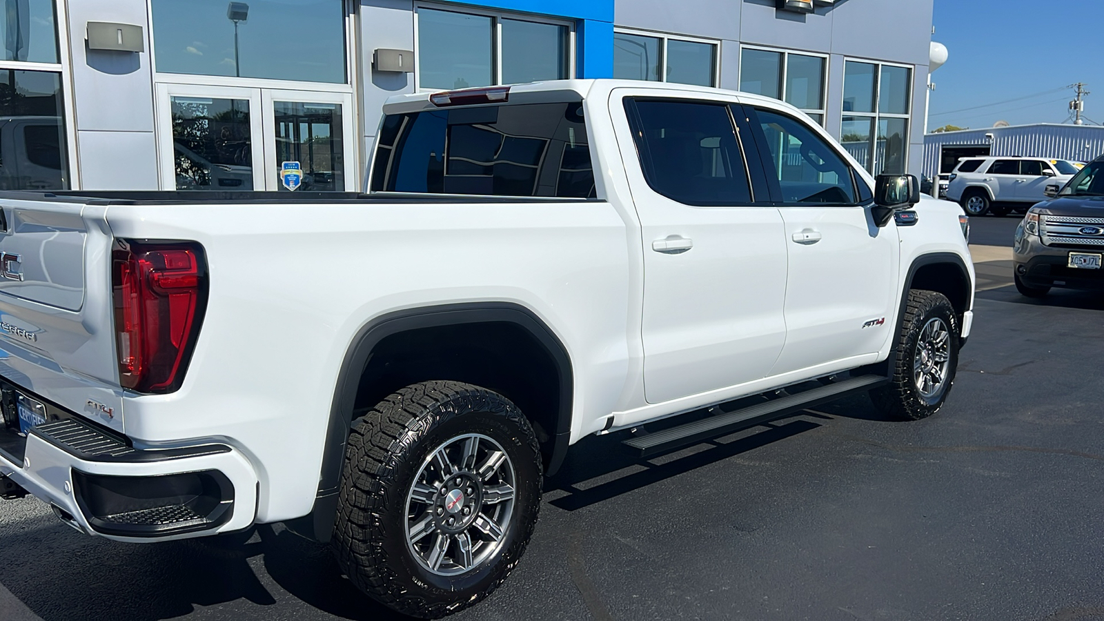 2024 GMC Sierra 1500 AT4 15