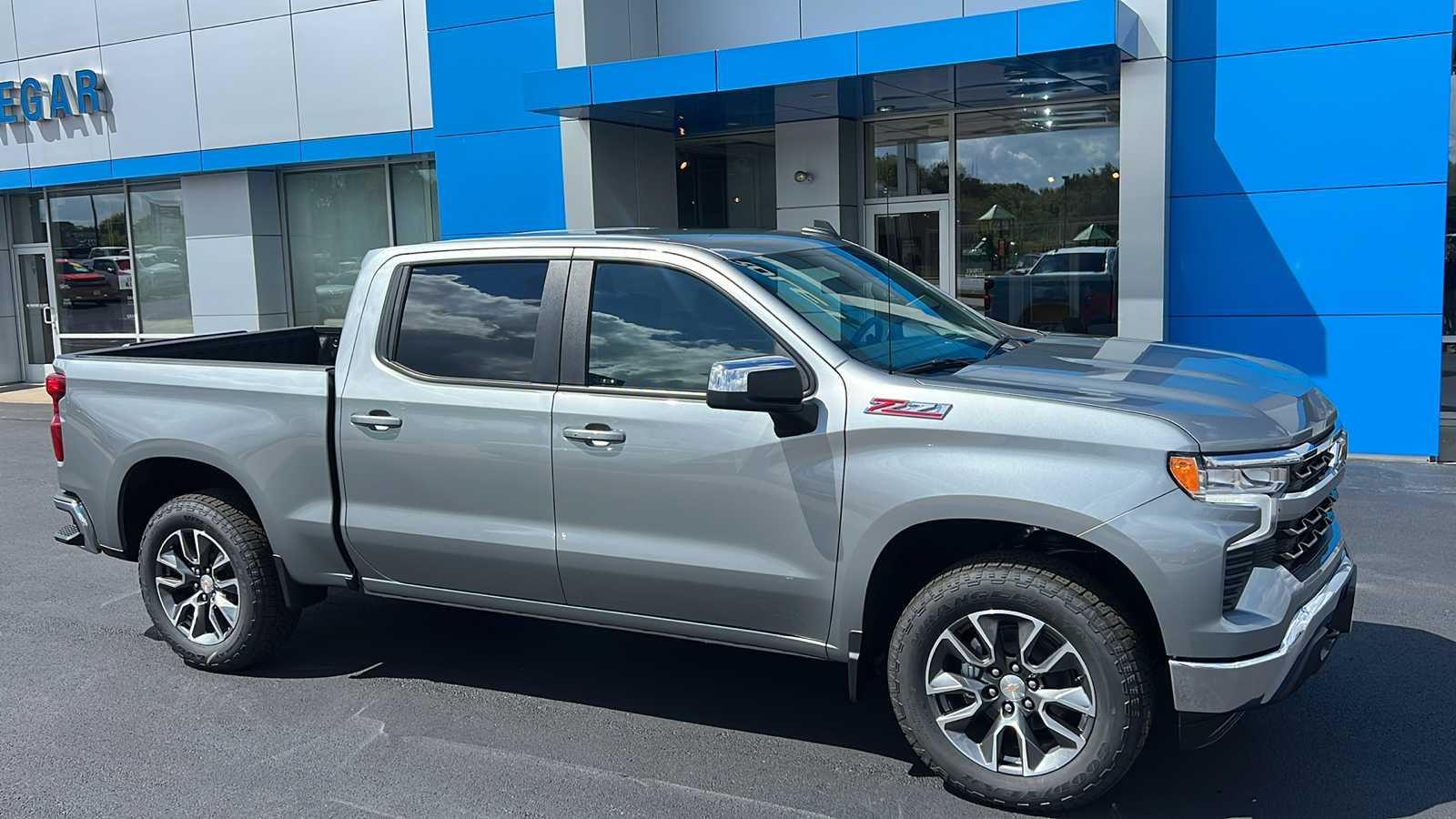 2024 Chevrolet Silverado 1500 LT 4