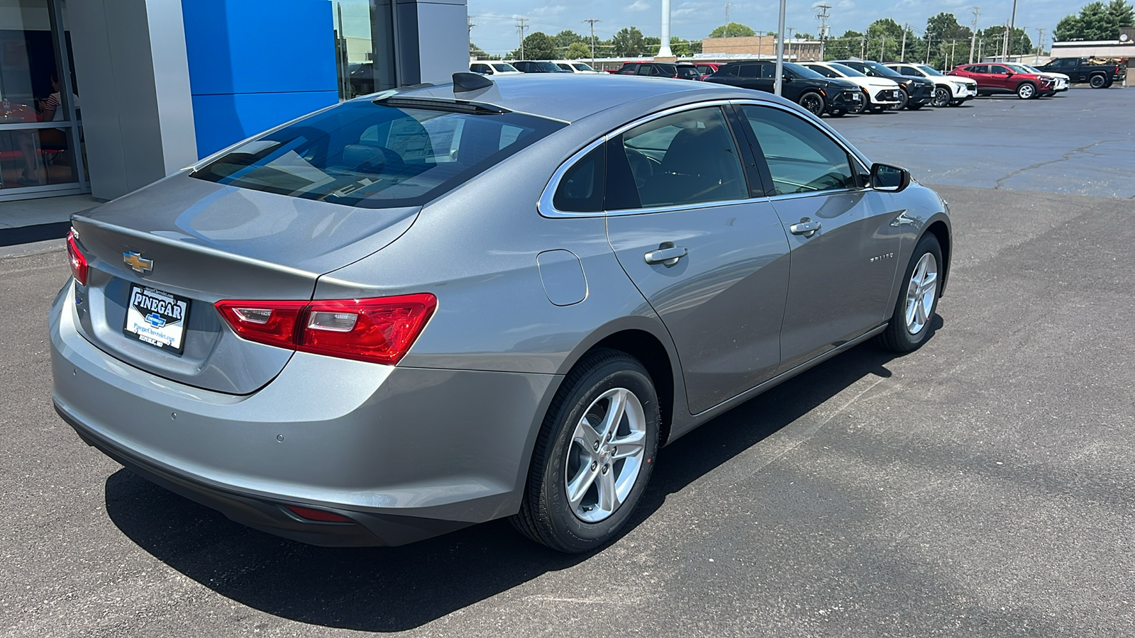 2025 Chevrolet Malibu LS 10