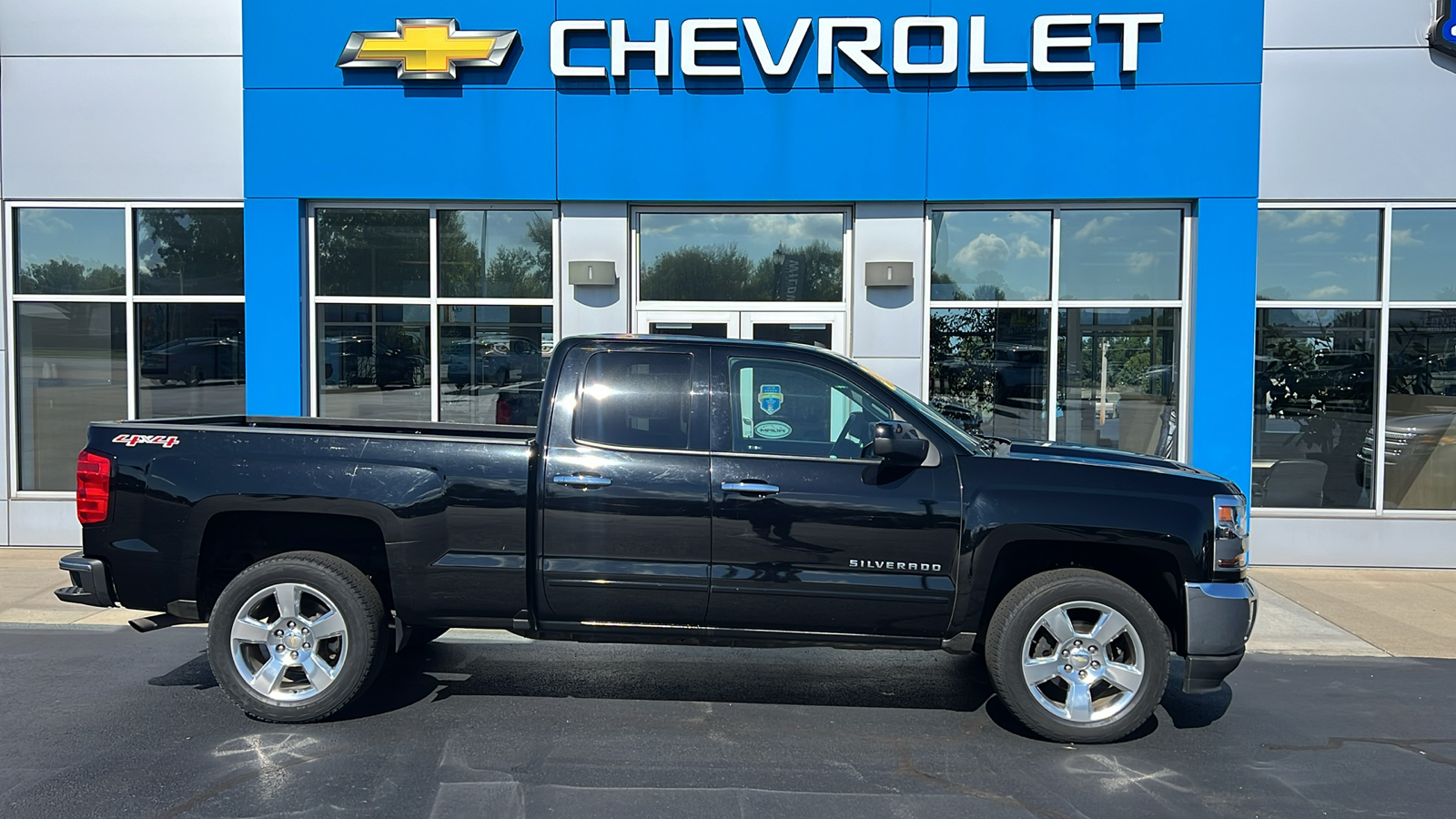 2016 Chevrolet Silverado 1500 LT 1