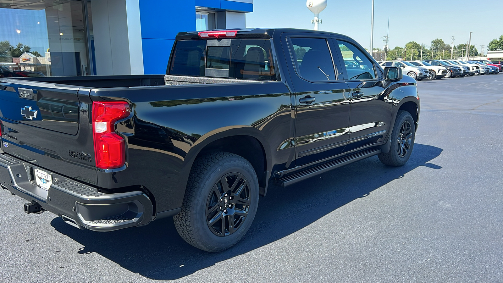 2025 Chevrolet Silverado 1500 High Country 16