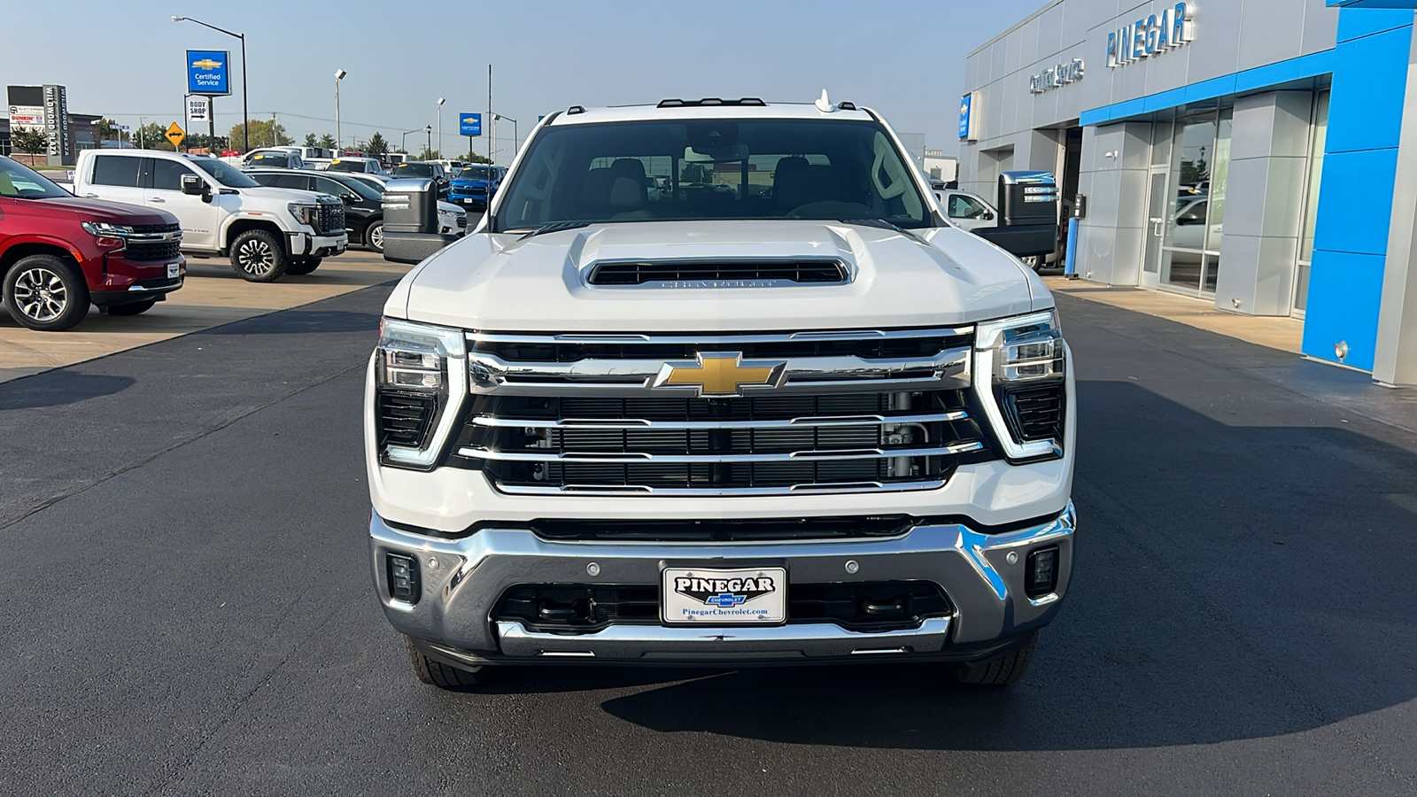 2025 Chevrolet Silverado 3500HD LTZ 2