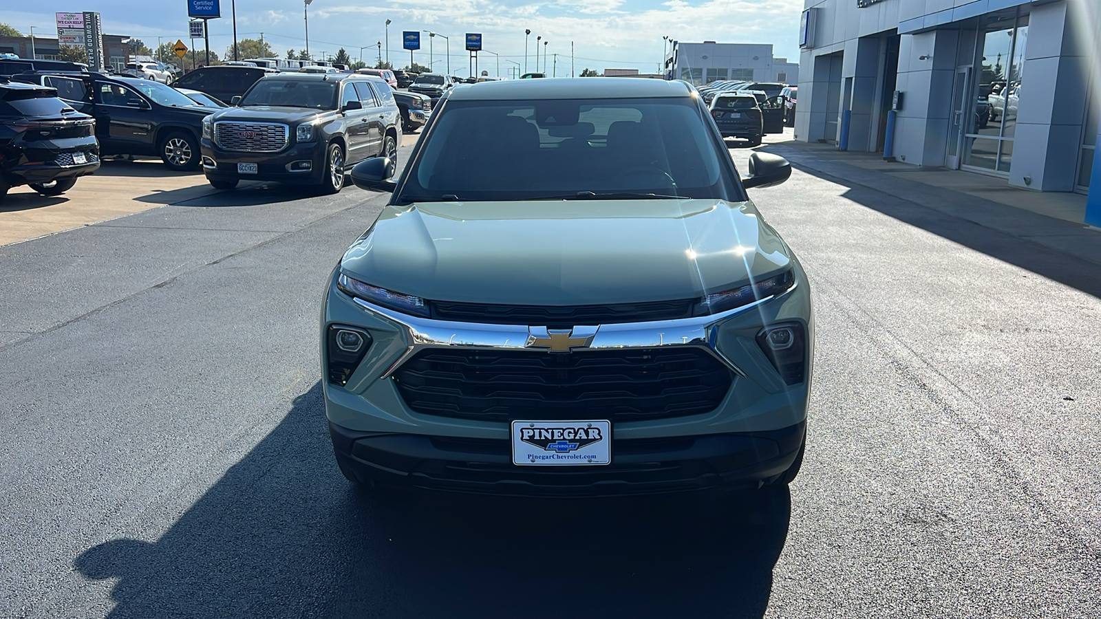 2025 Chevrolet TrailBlazer LS 2