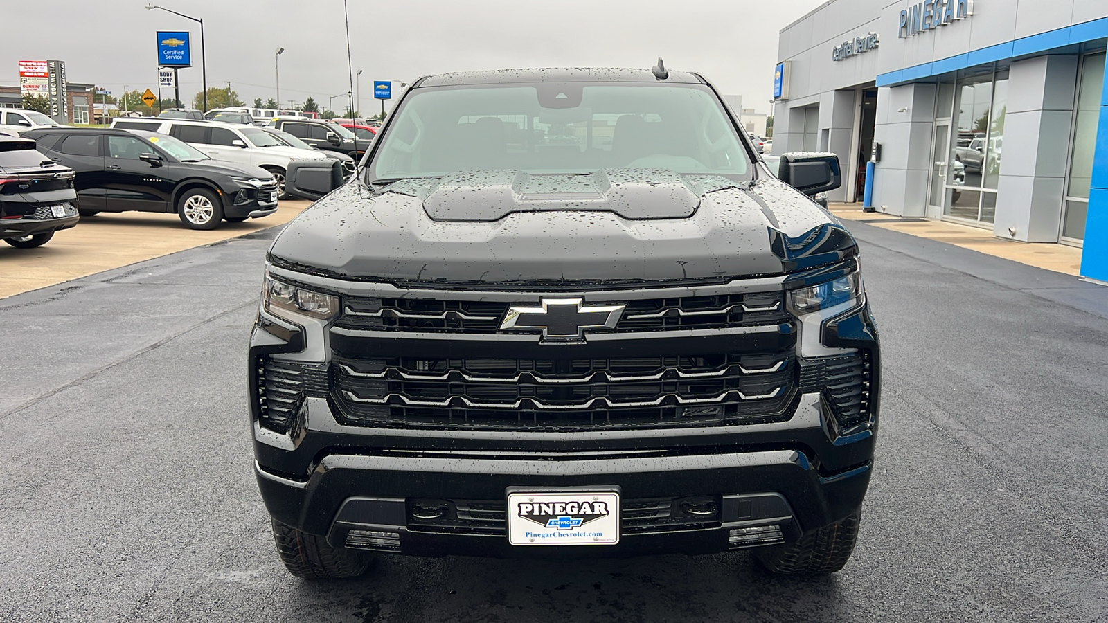 2025 Chevrolet Silverado 1500 LT Trail Boss 2