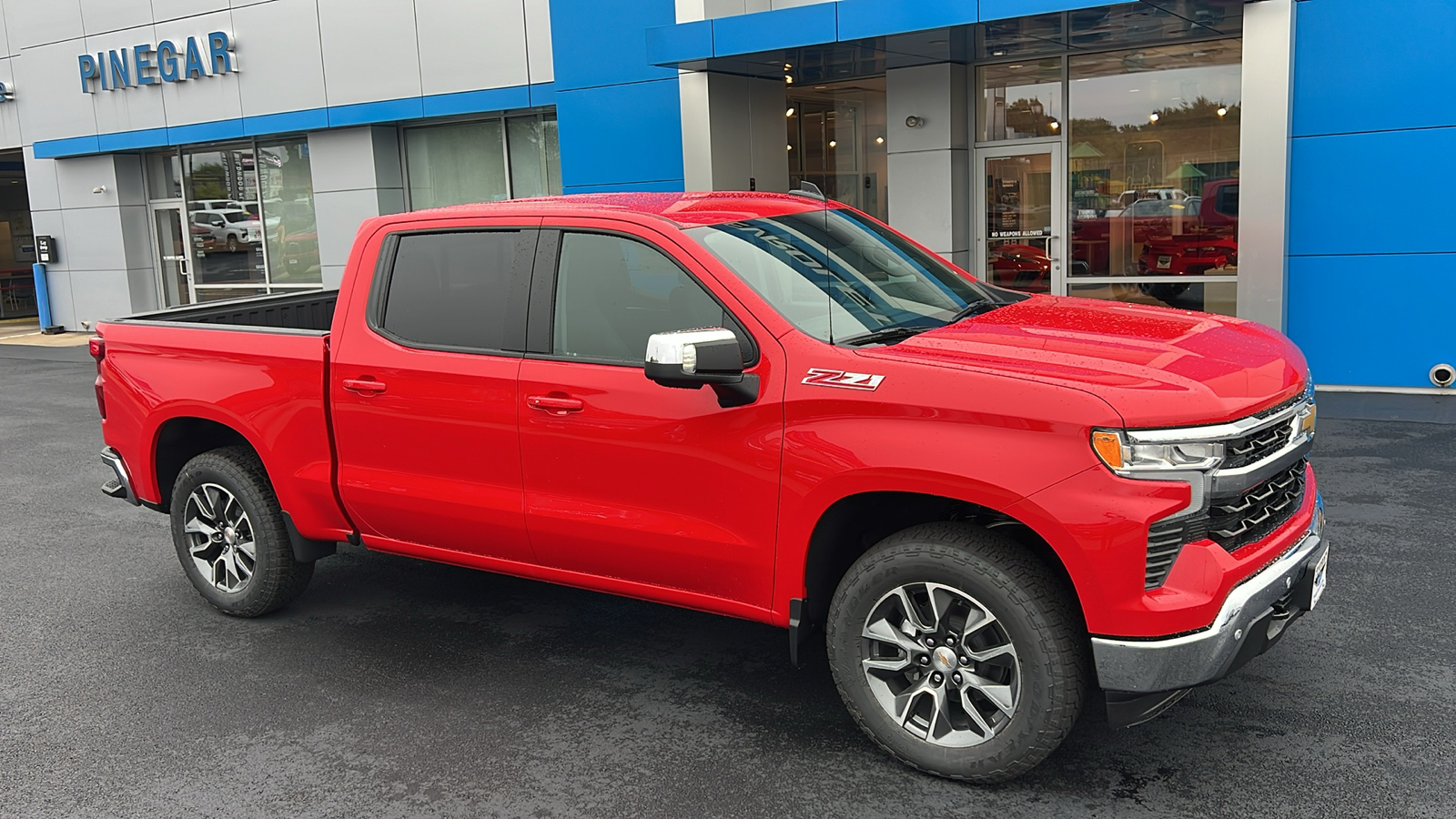 2025 Chevrolet Silverado 1500 LT 4