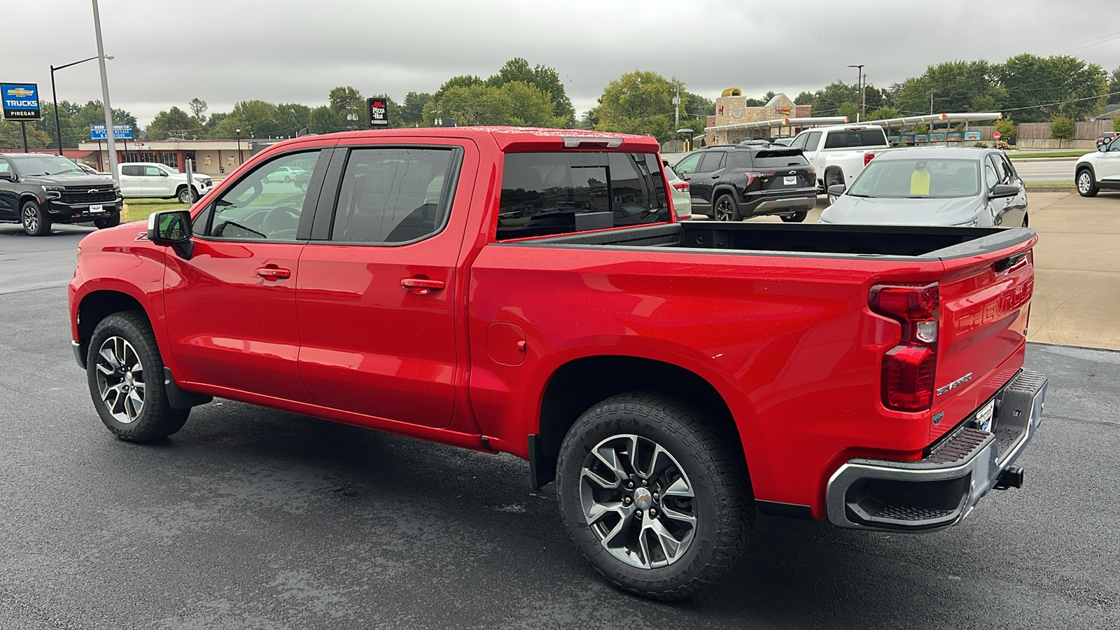 2025 Chevrolet Silverado 1500 LT 13