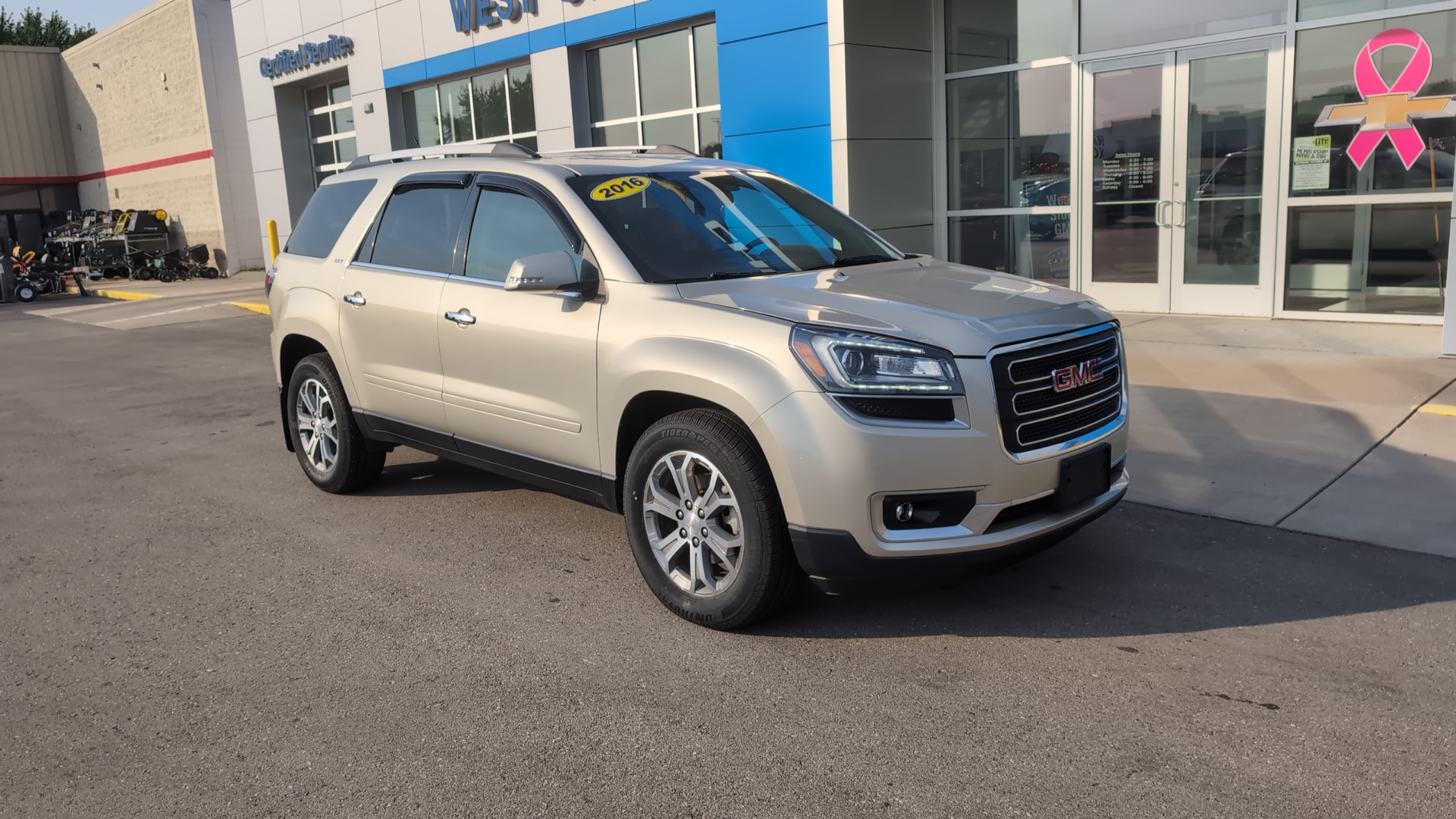 2016 GMC Acadia SLT 2