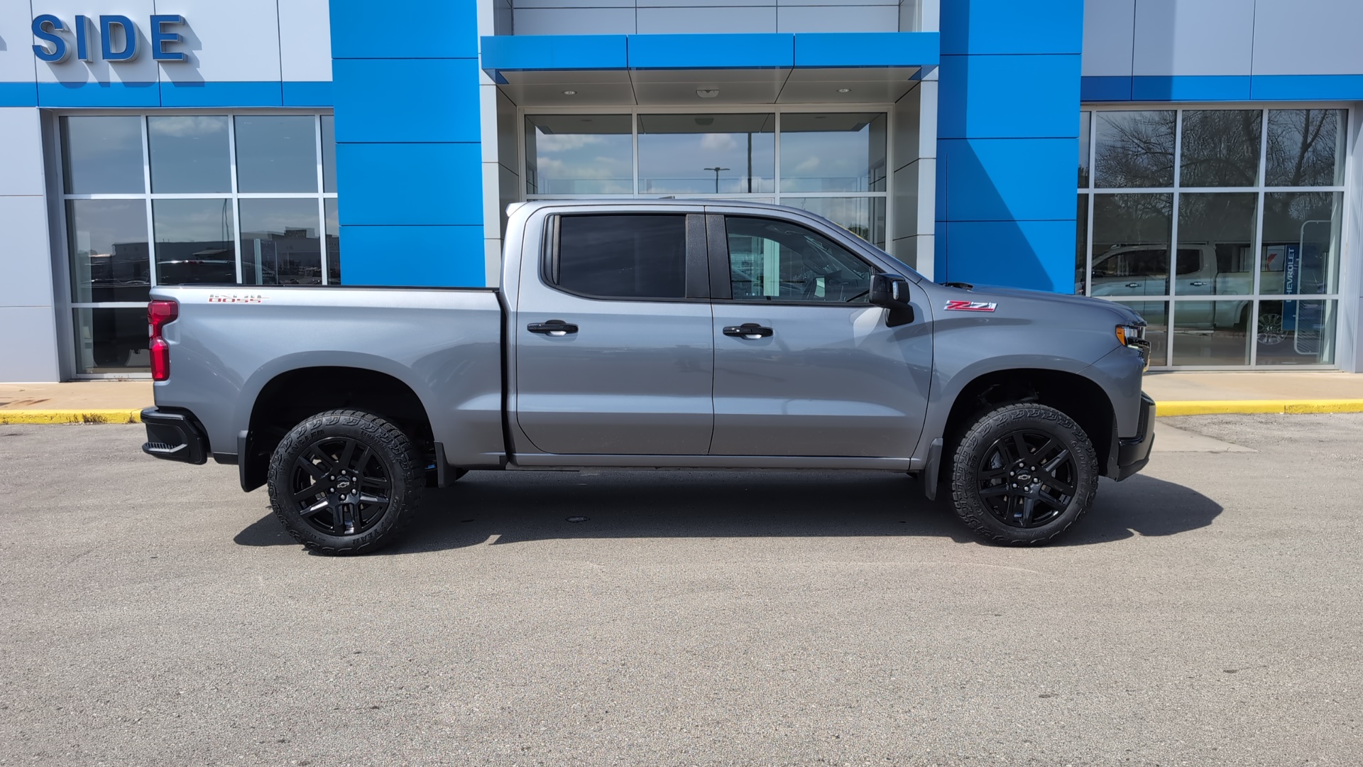 2022 Chevrolet Silverado 1500 LTD LT Trail Boss 1