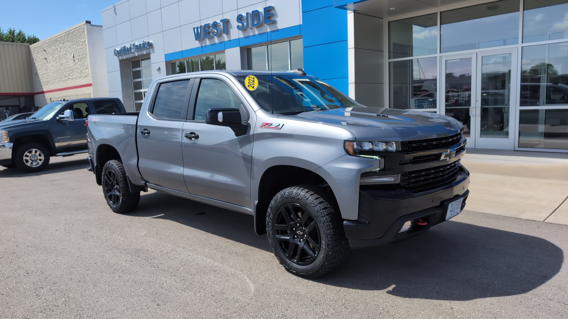 2022 Chevrolet Silverado 1500 LTD LT Trail Boss 2