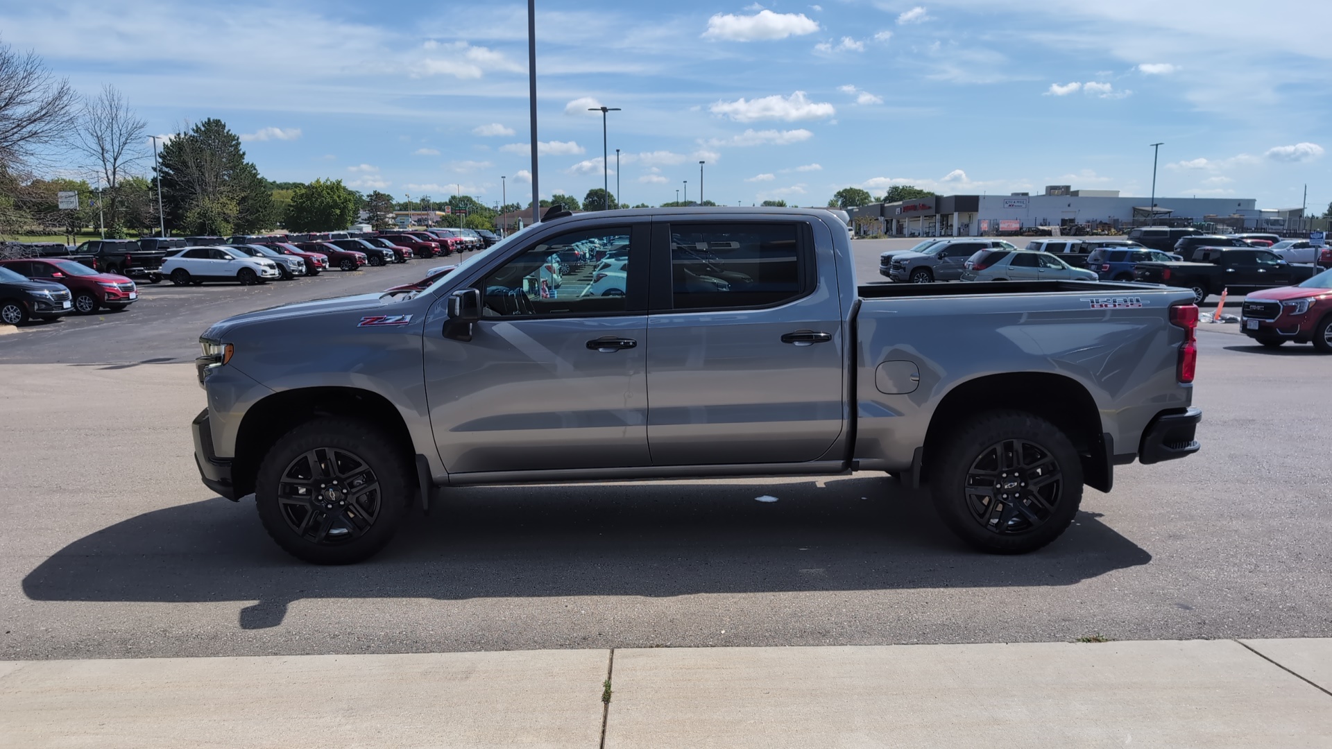 2022 Chevrolet Silverado 1500 LTD LT Trail Boss 5