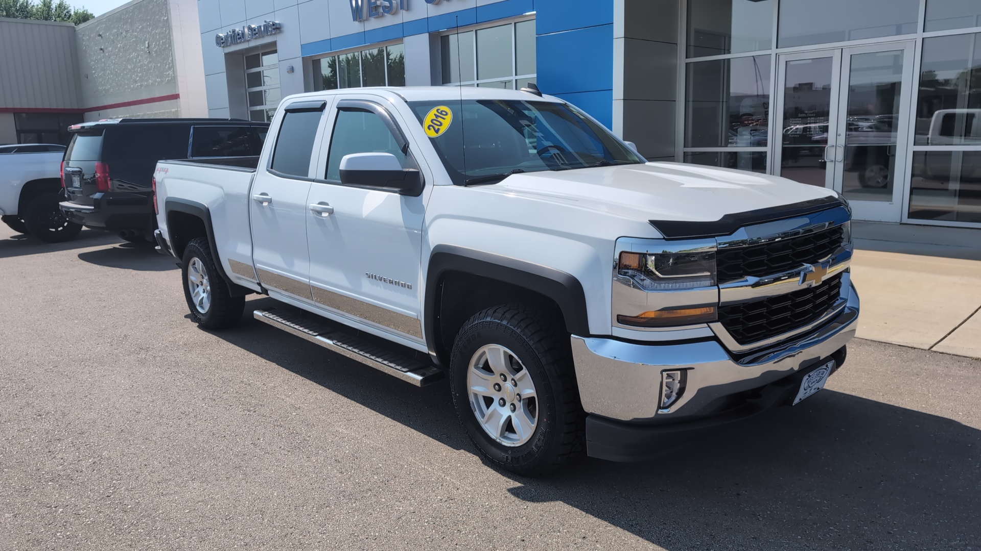 2016 Chevrolet Silverado 1500 LT 2