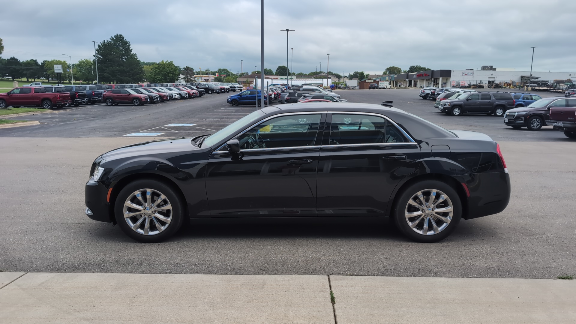 2015 Chrysler 300 Limited 5