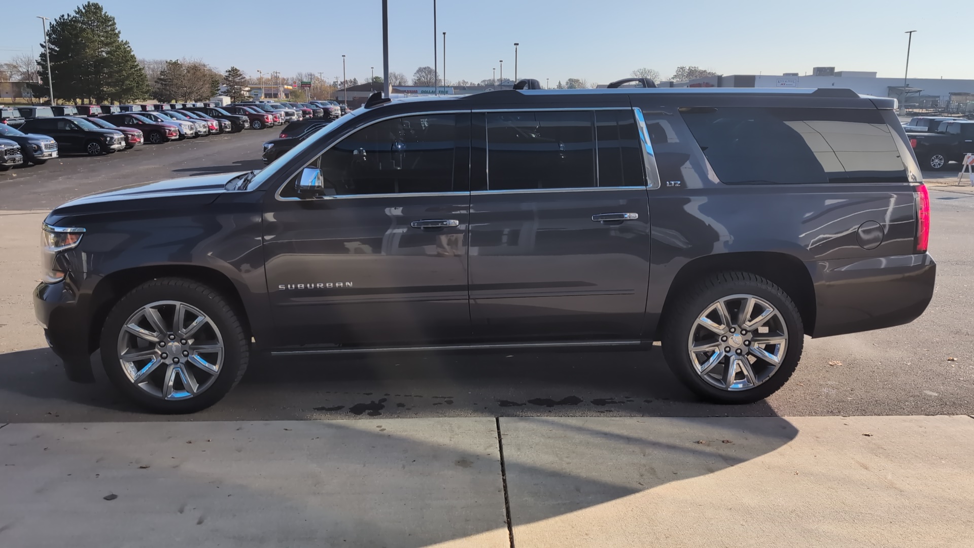 2016 Chevrolet Suburban LTZ 5