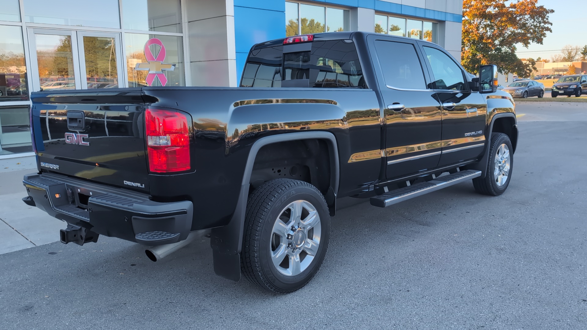 2017 GMC Sierra 2500HD Denali 8