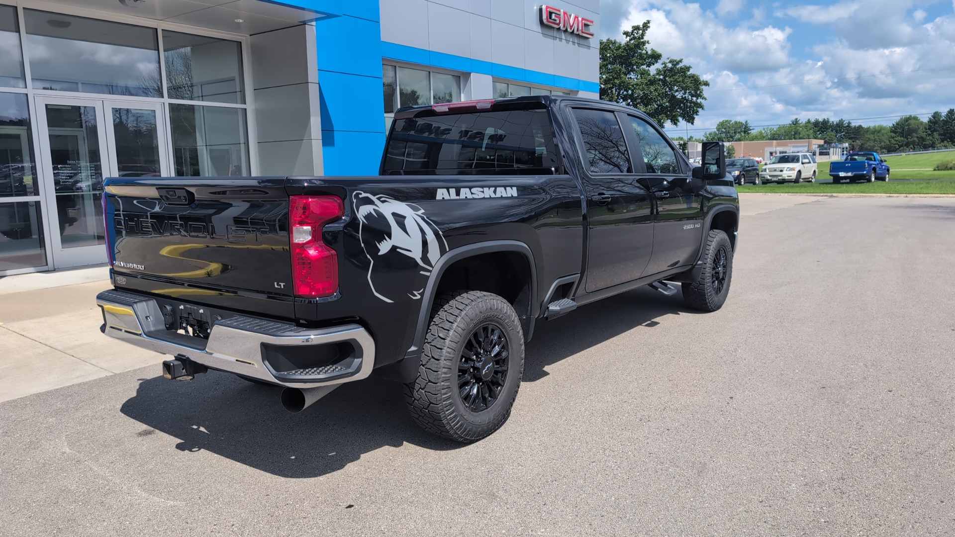 2022 Chevrolet Silverado 2500HD LT 8