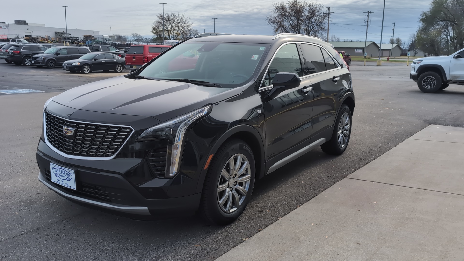 2020 Cadillac XT4 AWD Premium Luxury 4