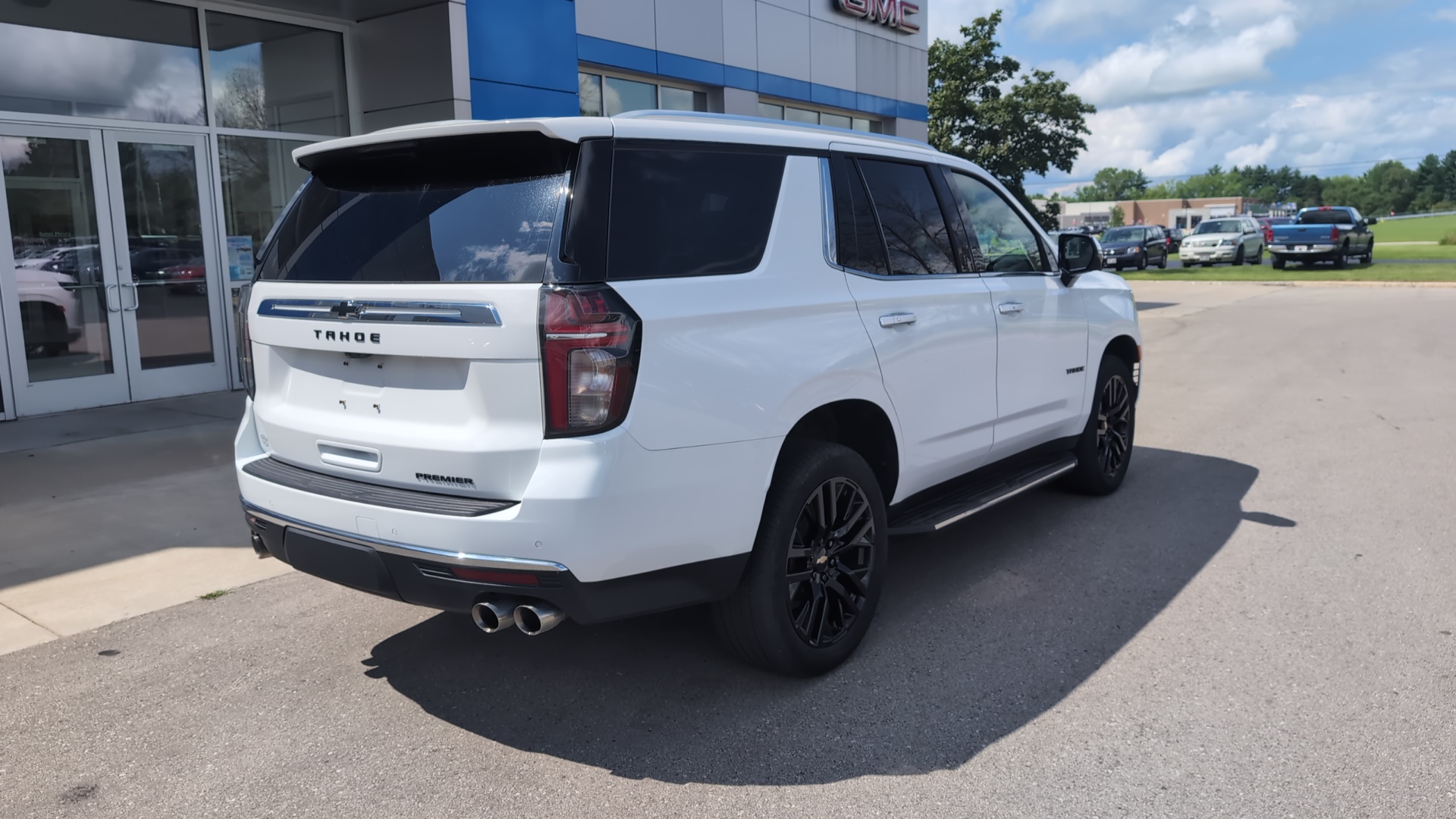 2022 Chevrolet Tahoe Premier 8