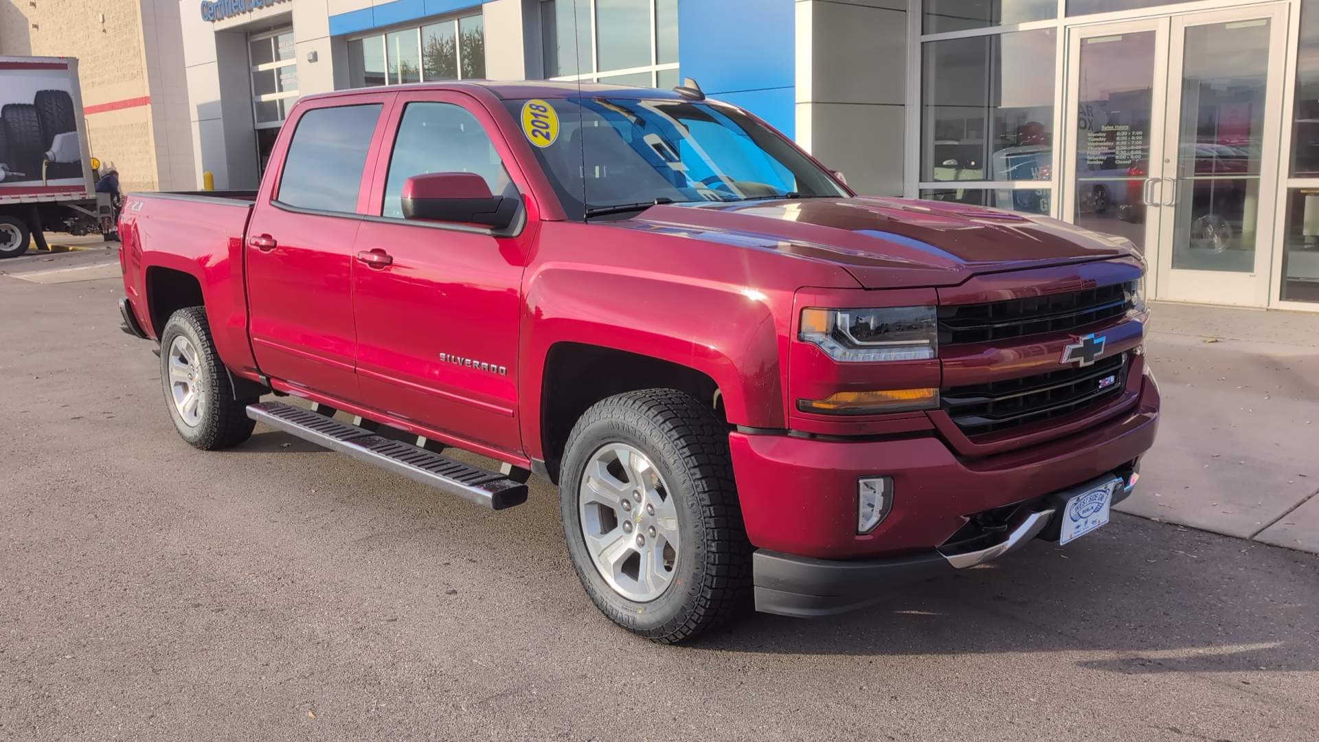 2018 Chevrolet Silverado 1500 LT 2