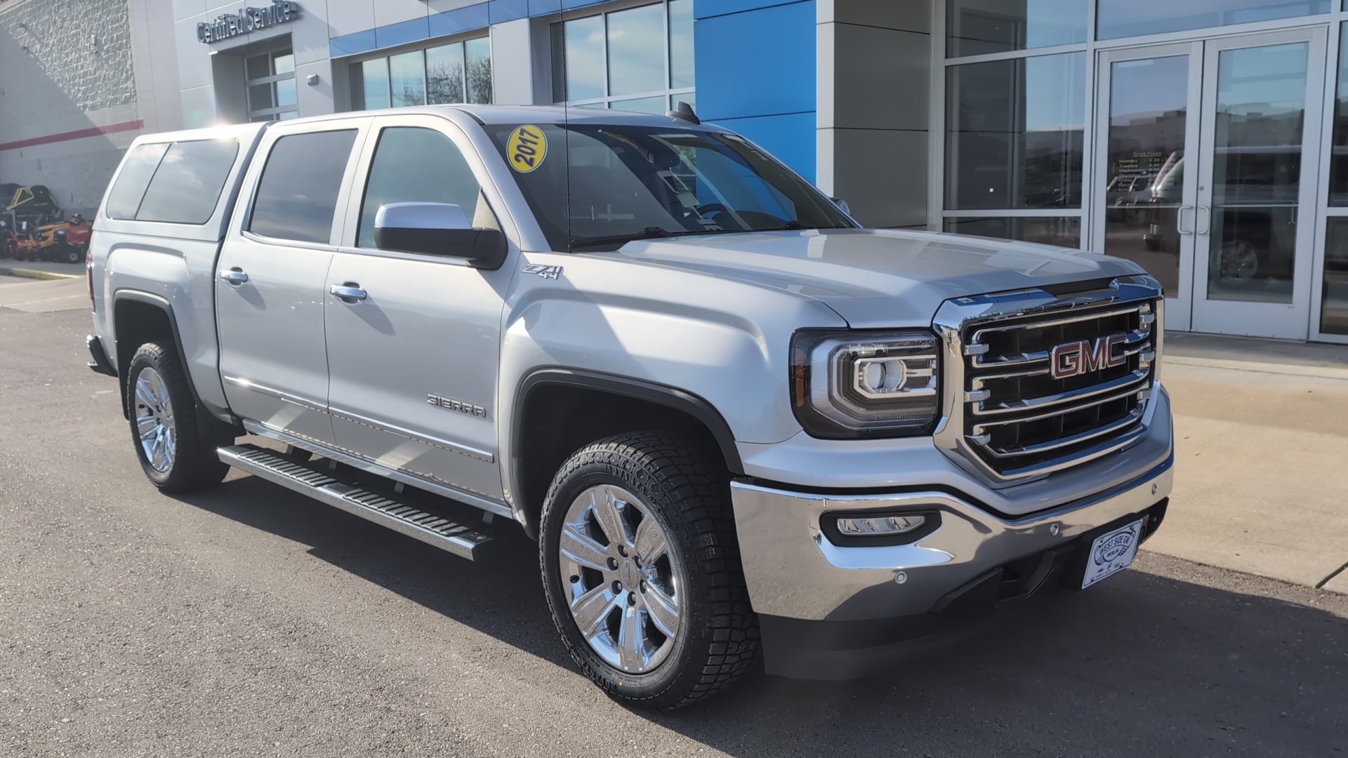 2017 GMC Sierra 1500 SLT 2