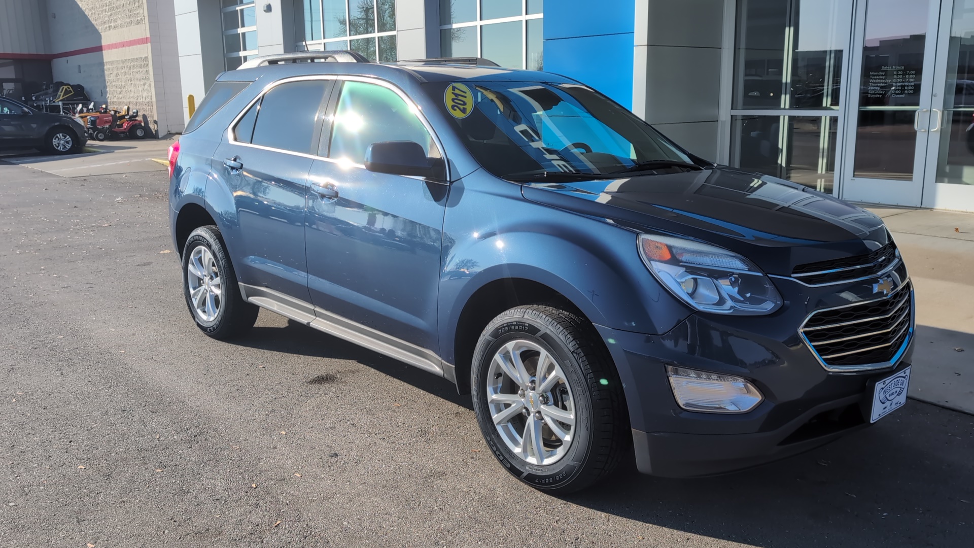 2017 Chevrolet Equinox LT 2