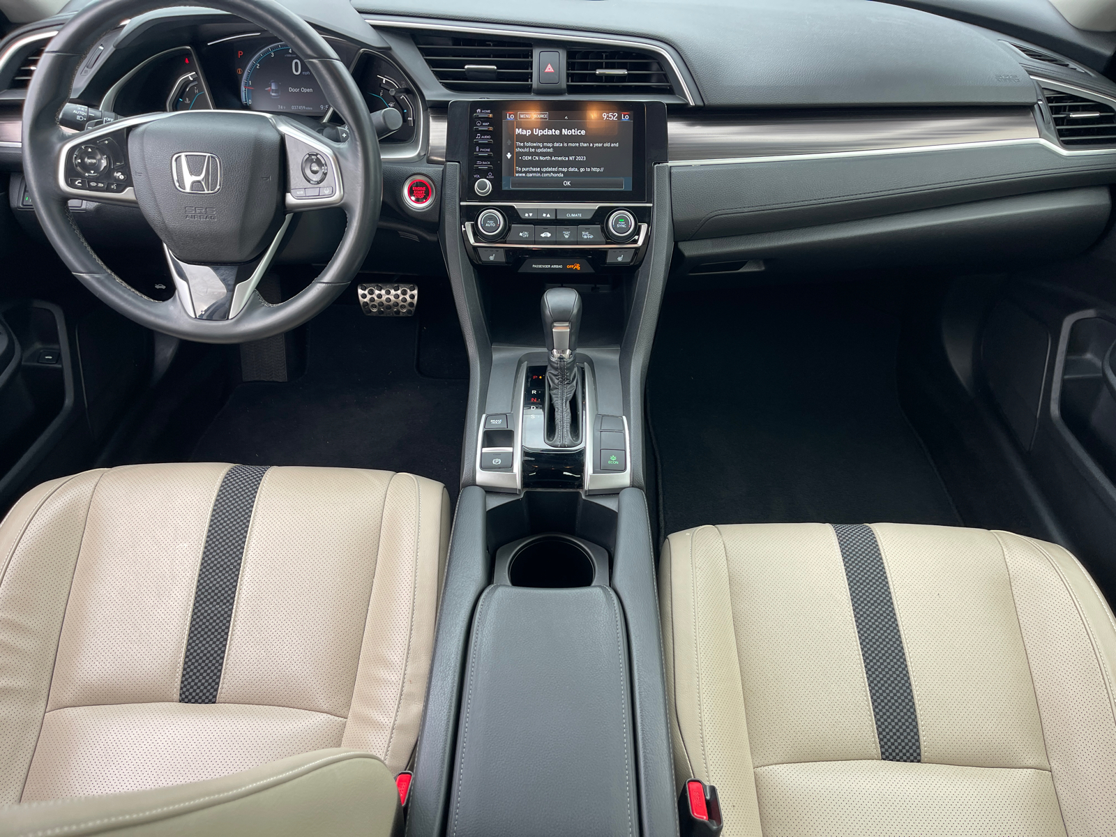 2019 Honda Civic Touring 12