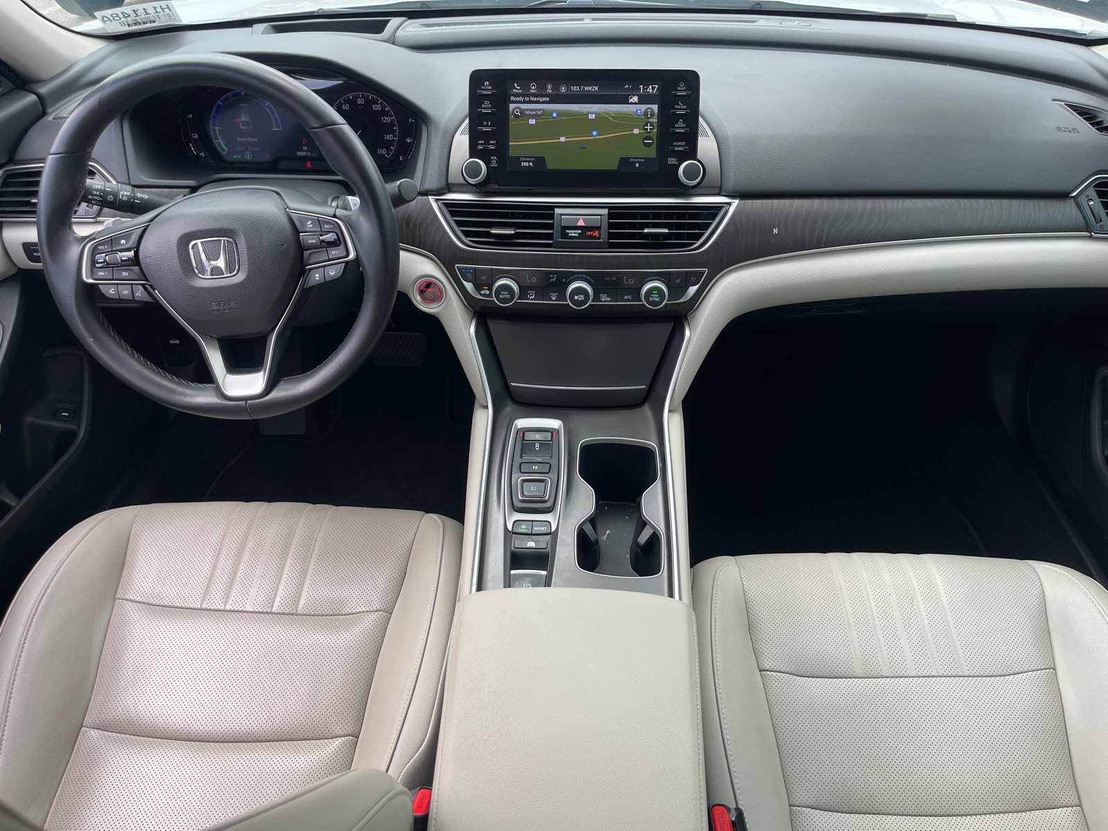 2019 Honda Accord Hybrid Touring 12
