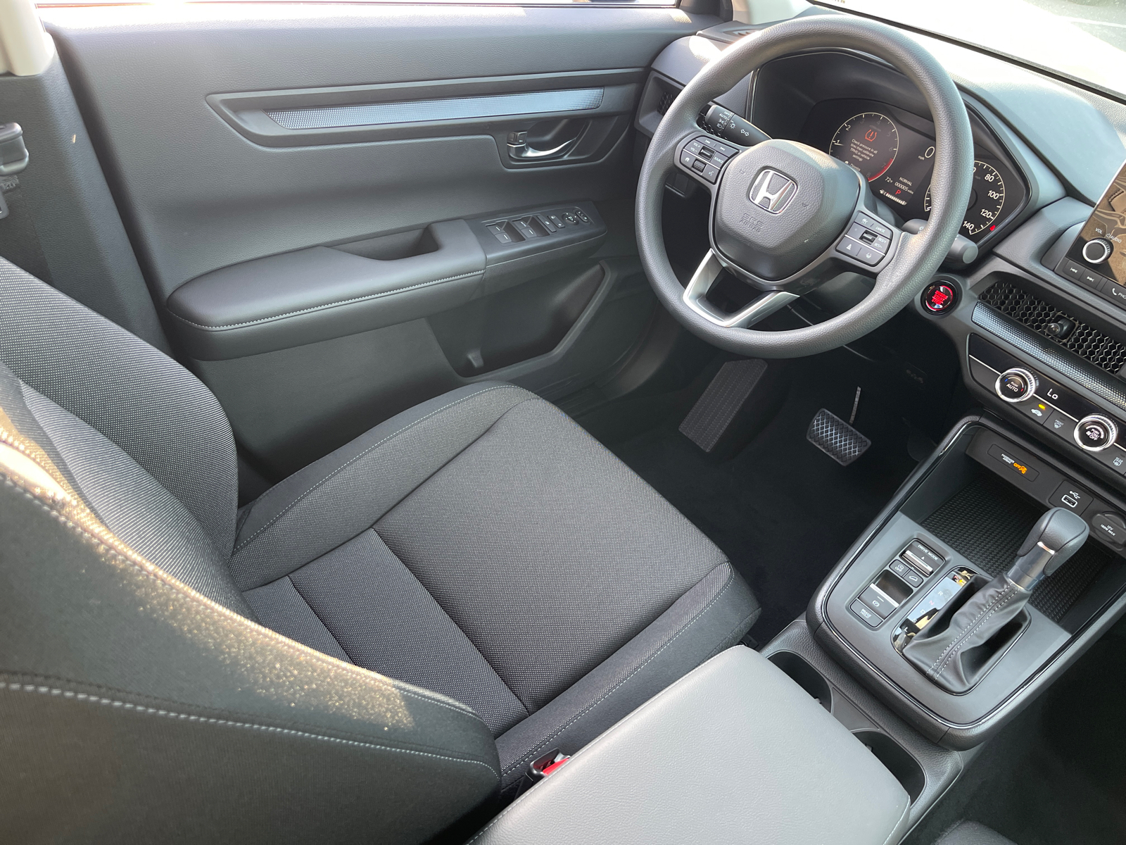 2025 Honda CR-V LX 14