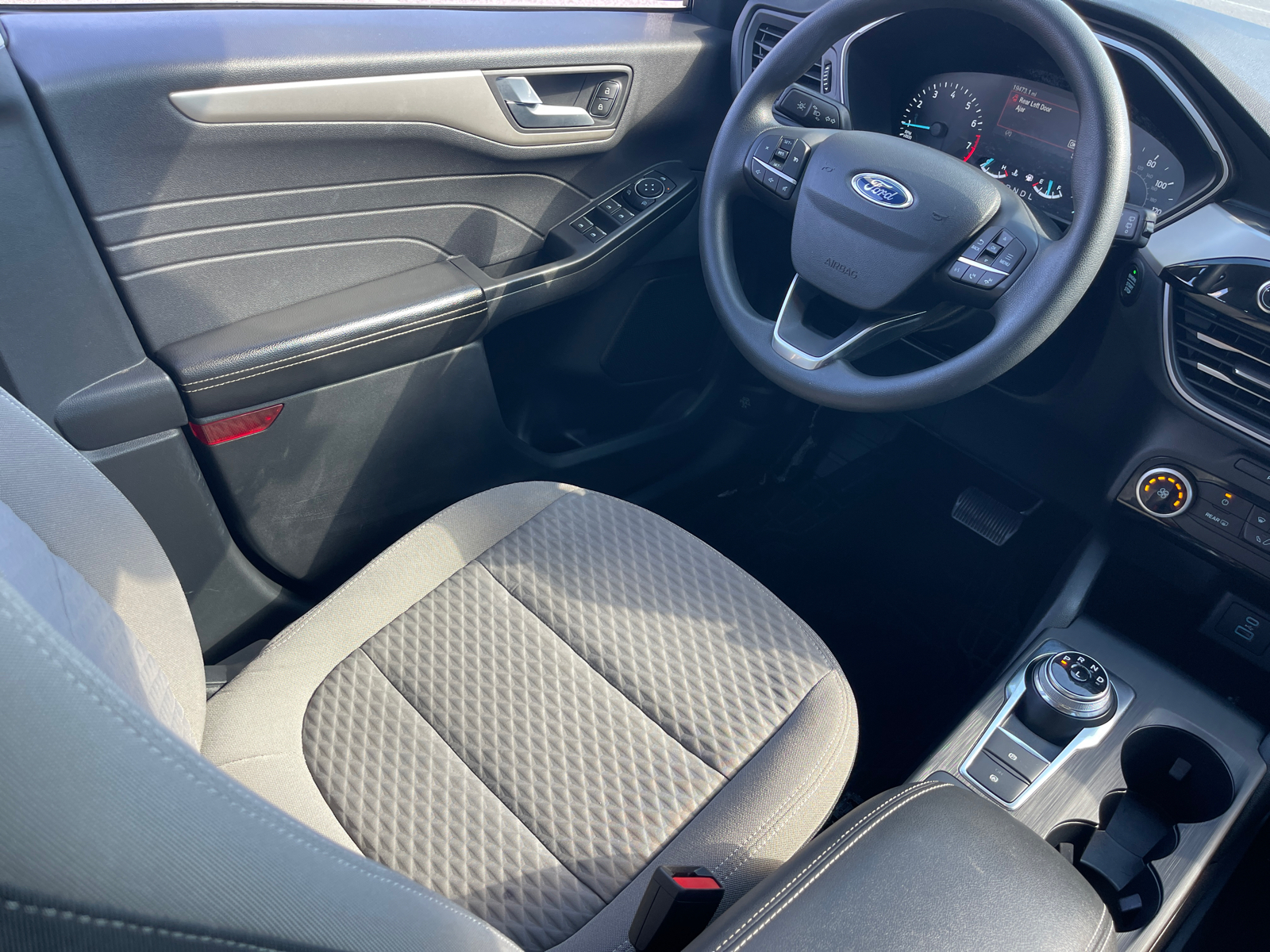 2021 Ford Escape SE 14