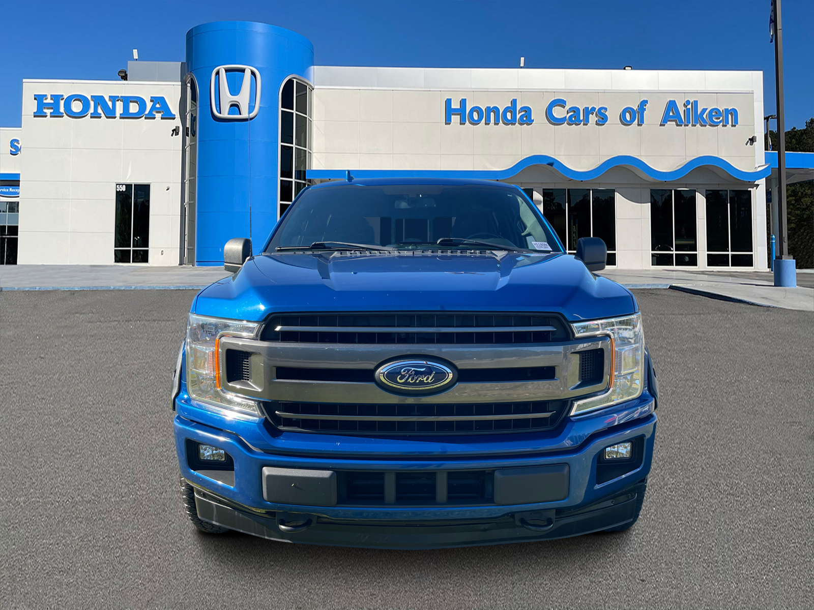 2018 Ford F-150 XLT 2