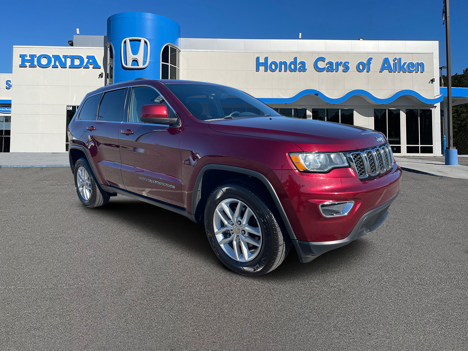 2018 Jeep Grand Cherokee Laredo 1