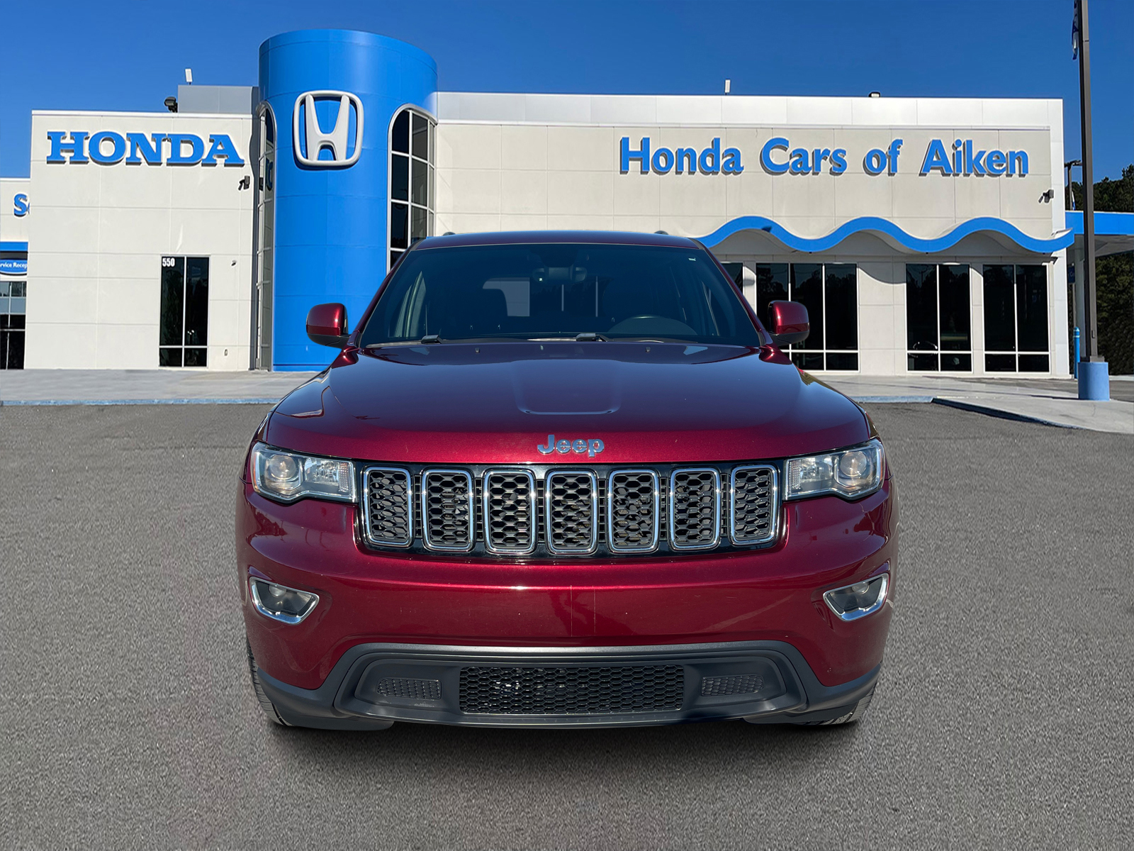 2018 Jeep Grand Cherokee Laredo 2