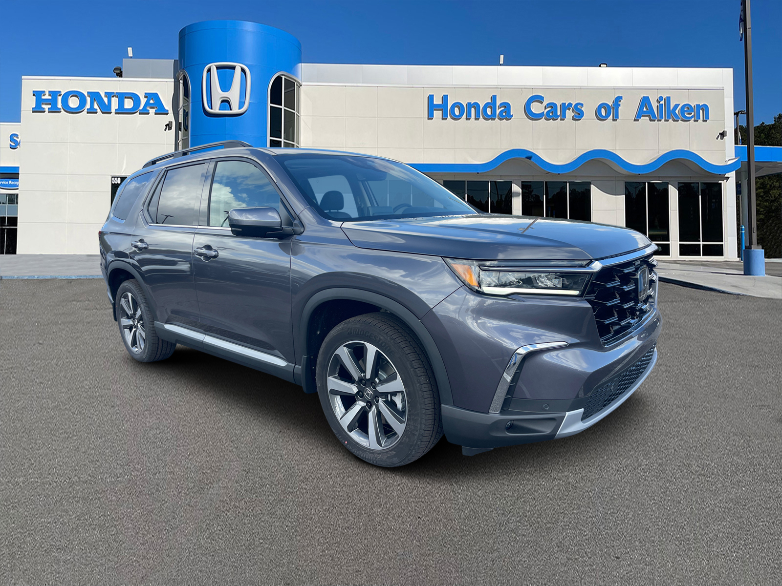 2025 Honda Pilot Touring 1