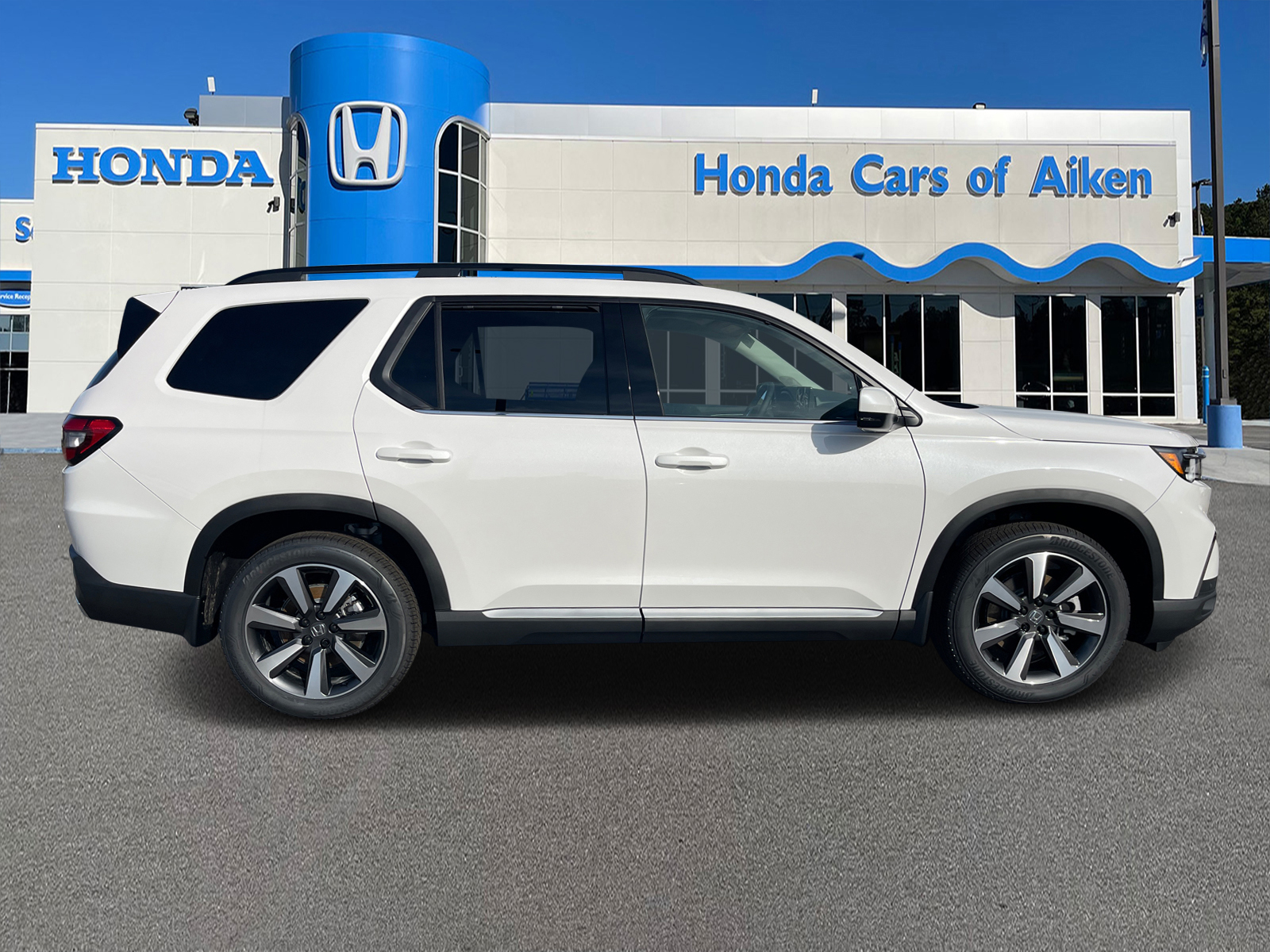 2025 Honda Pilot Touring 8