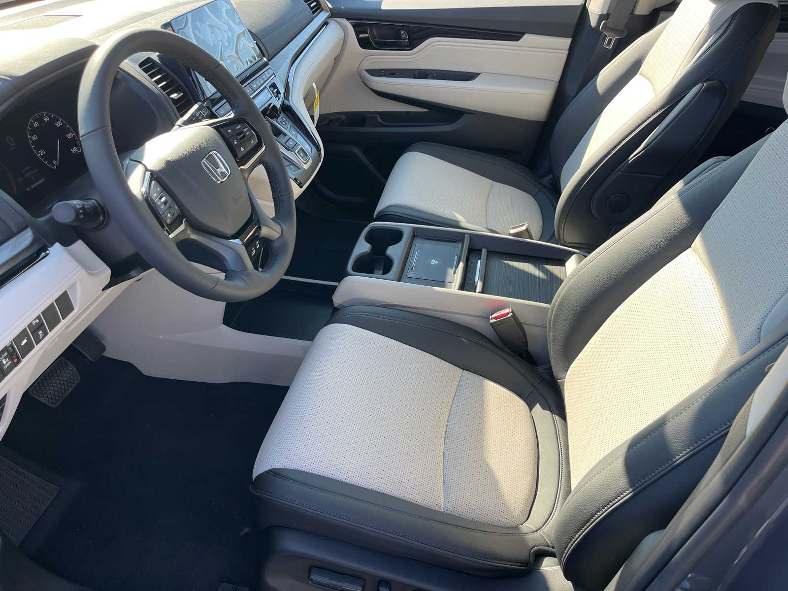 2025 Honda Odyssey Elite 27